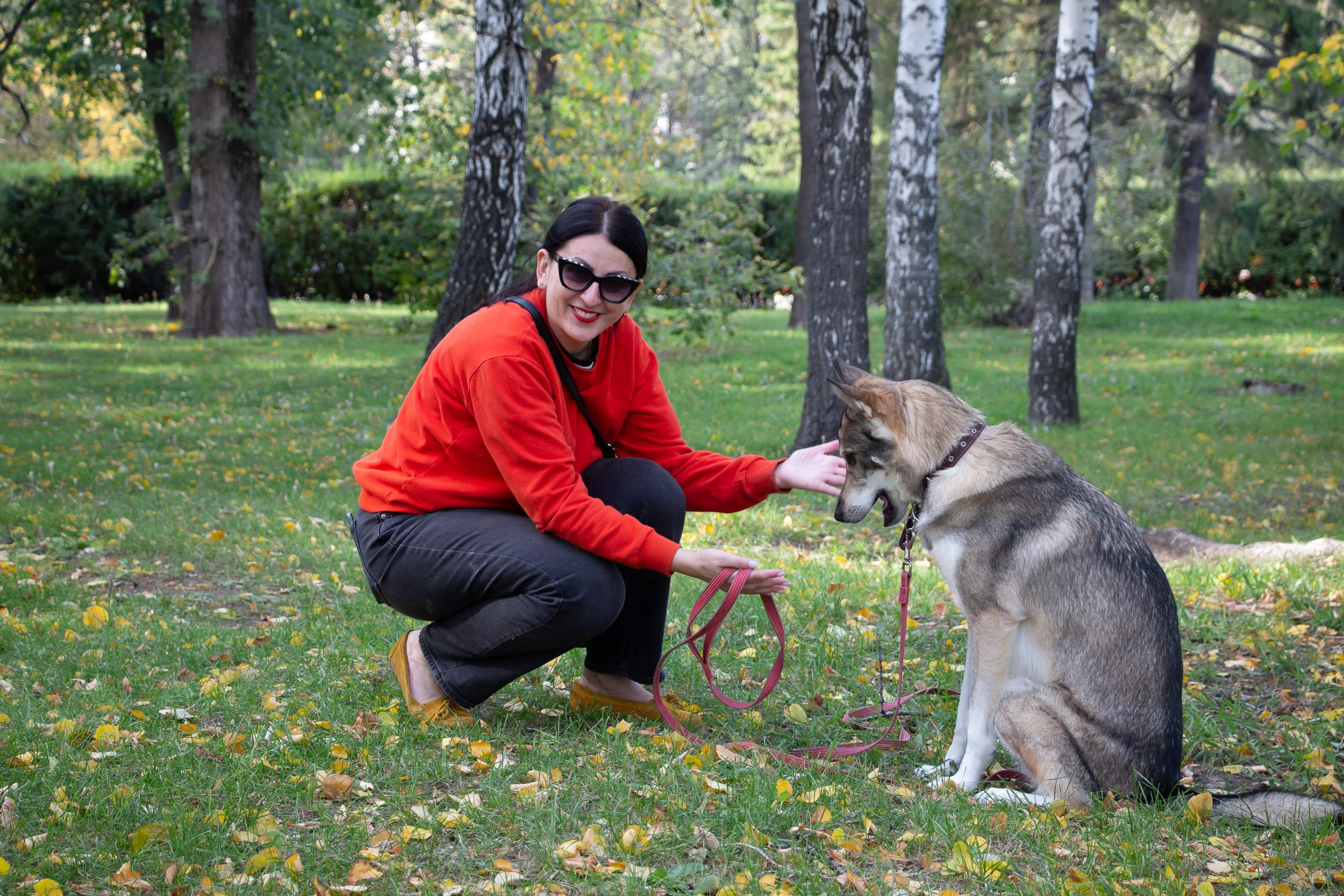 Фотопрогулка. Юлия и собака Сима. Фотограф в Екатеринбурге Пойгина Елена