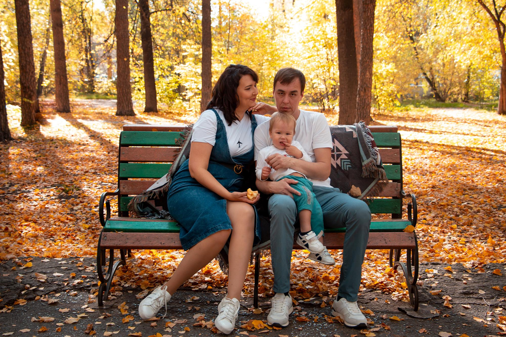 Золотая осень. Мария, Александр и Вова. Фотограф в Екатеринбурге Пойгина Елена