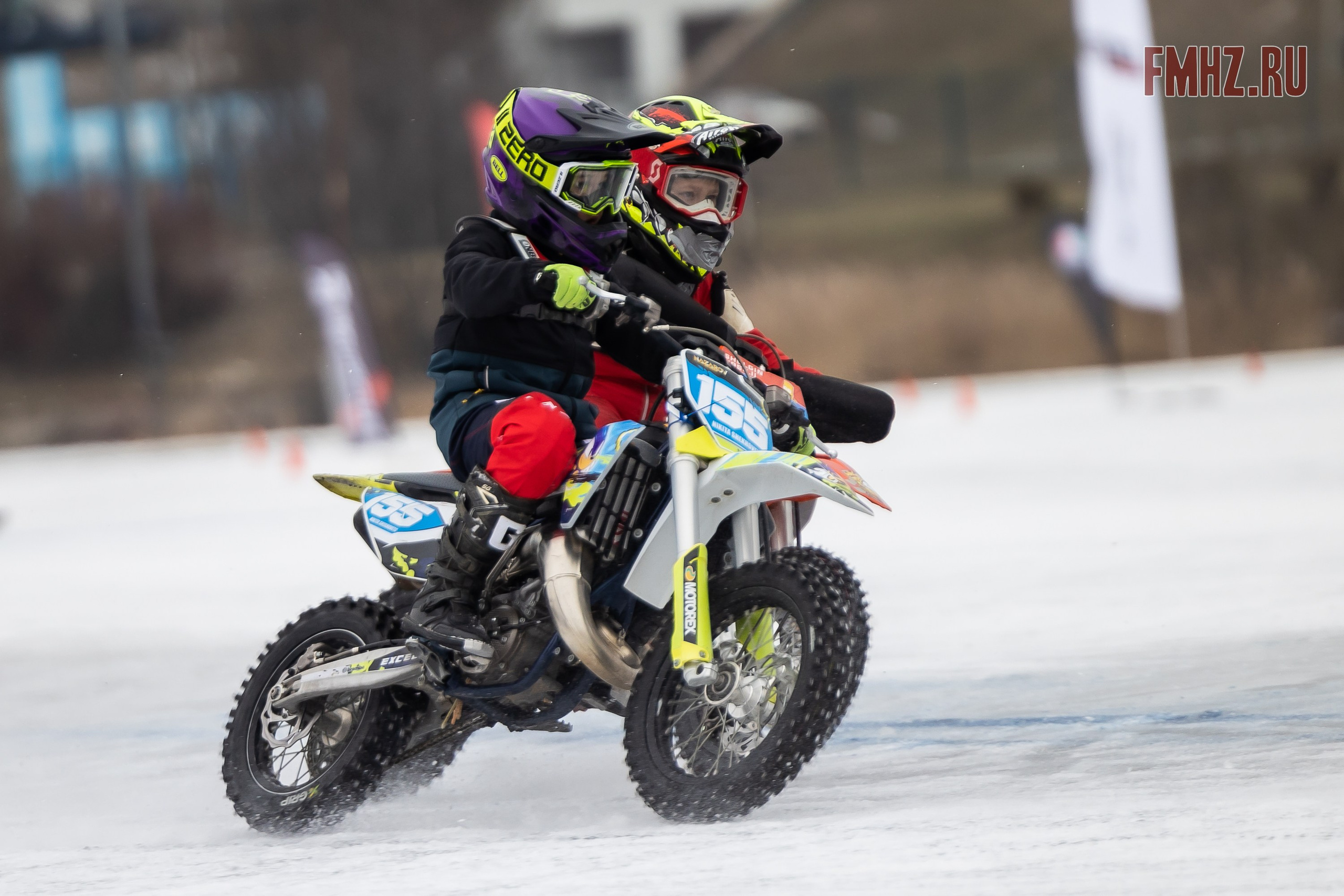 Первый этап Кубка МФР по мотокроссу на льду Большого Крылатского пруда в Москве. 8 февраля 2025 г. Фотограф Владимир Охрименко