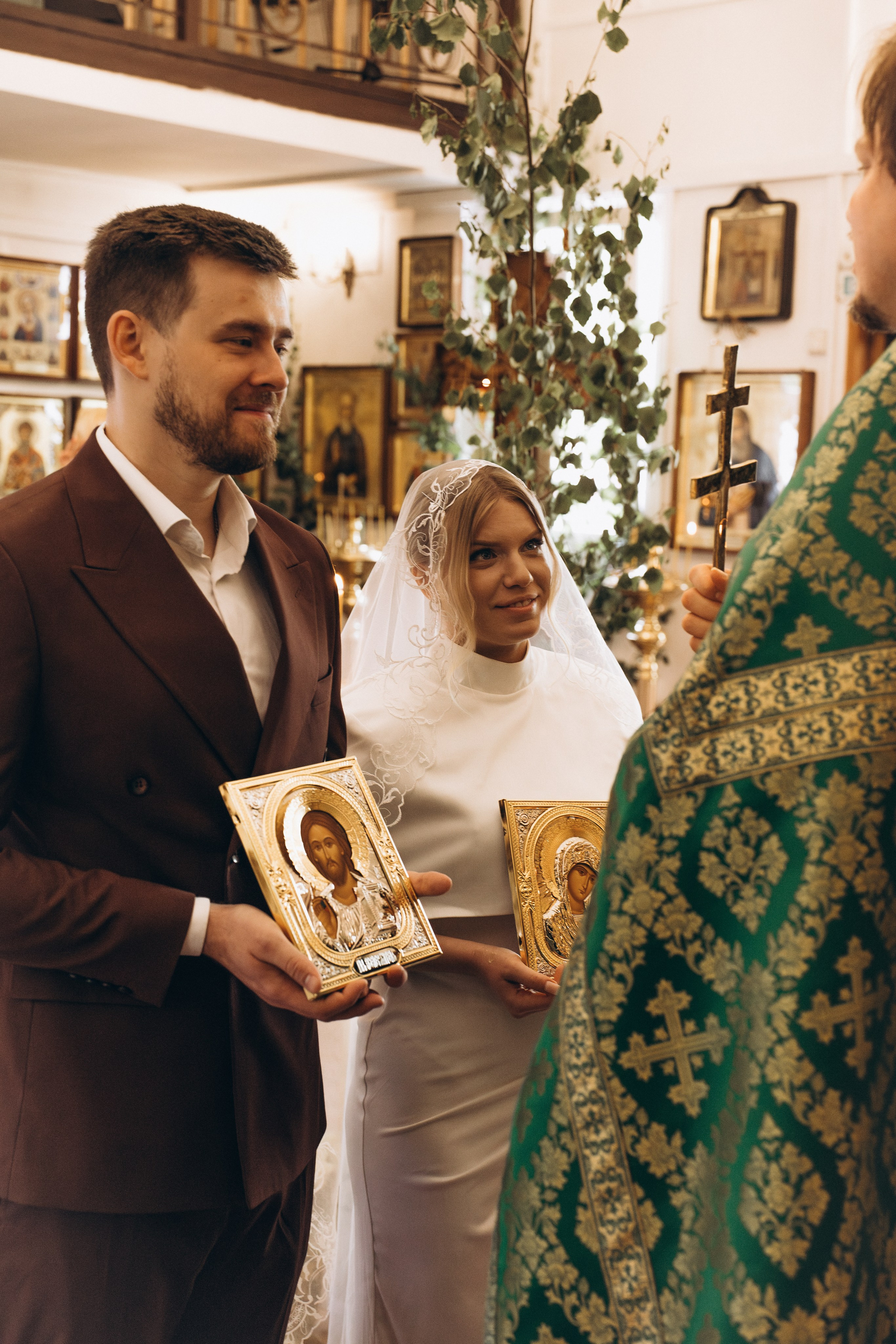 Венчание + прогулка. Фотограф Полина Абрамова
