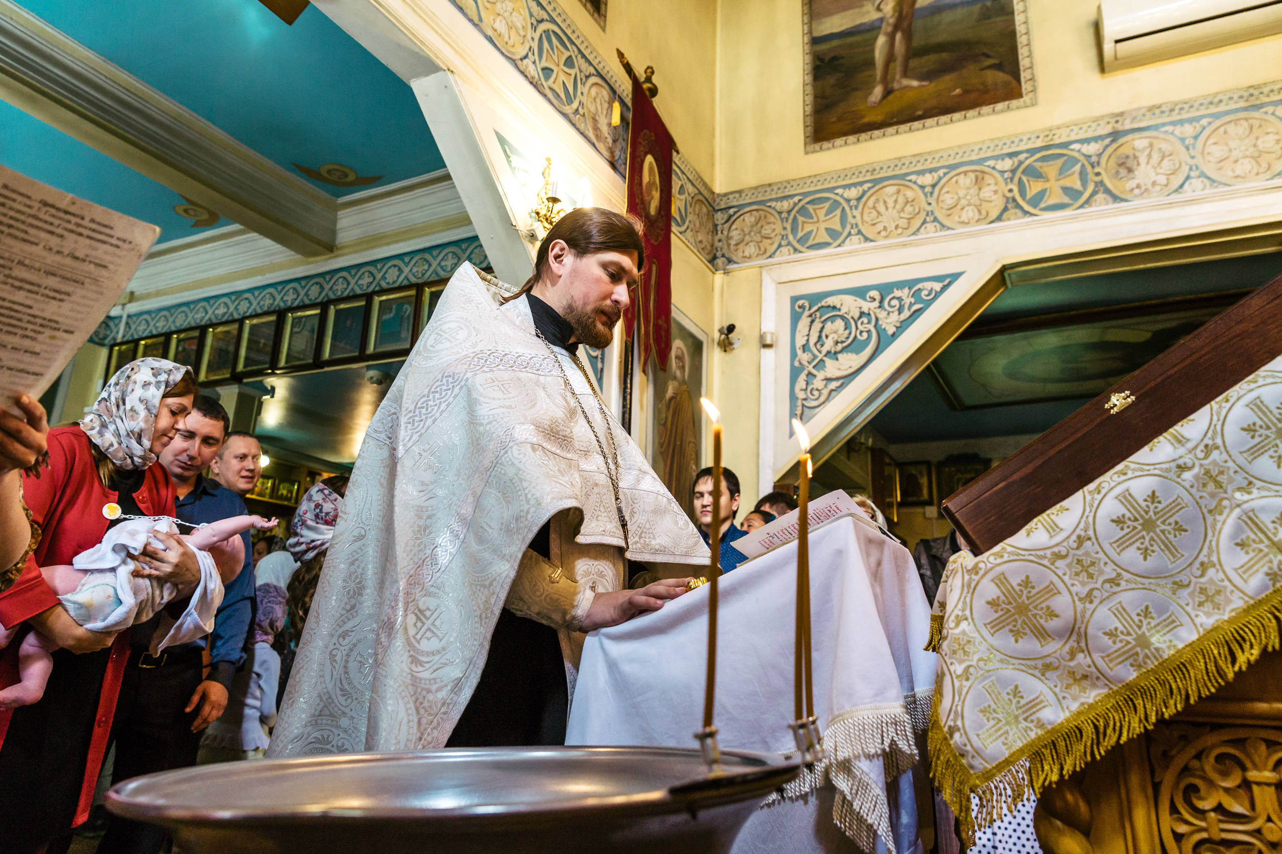 Фотограф на крещение в Ивантеевке в Храме Великомученика и Победоносца