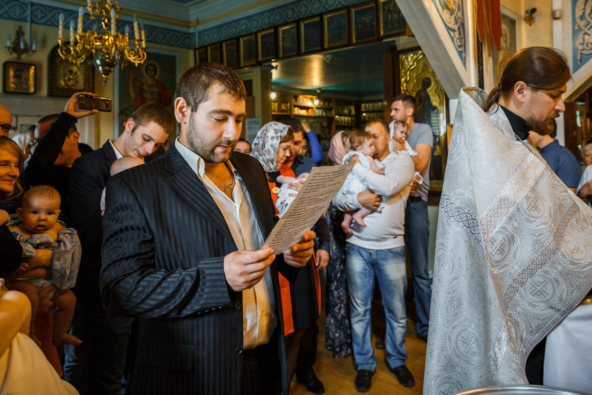 Фотограф на крещение в Ивантеевке в Храме Великомученика и Победоносца
