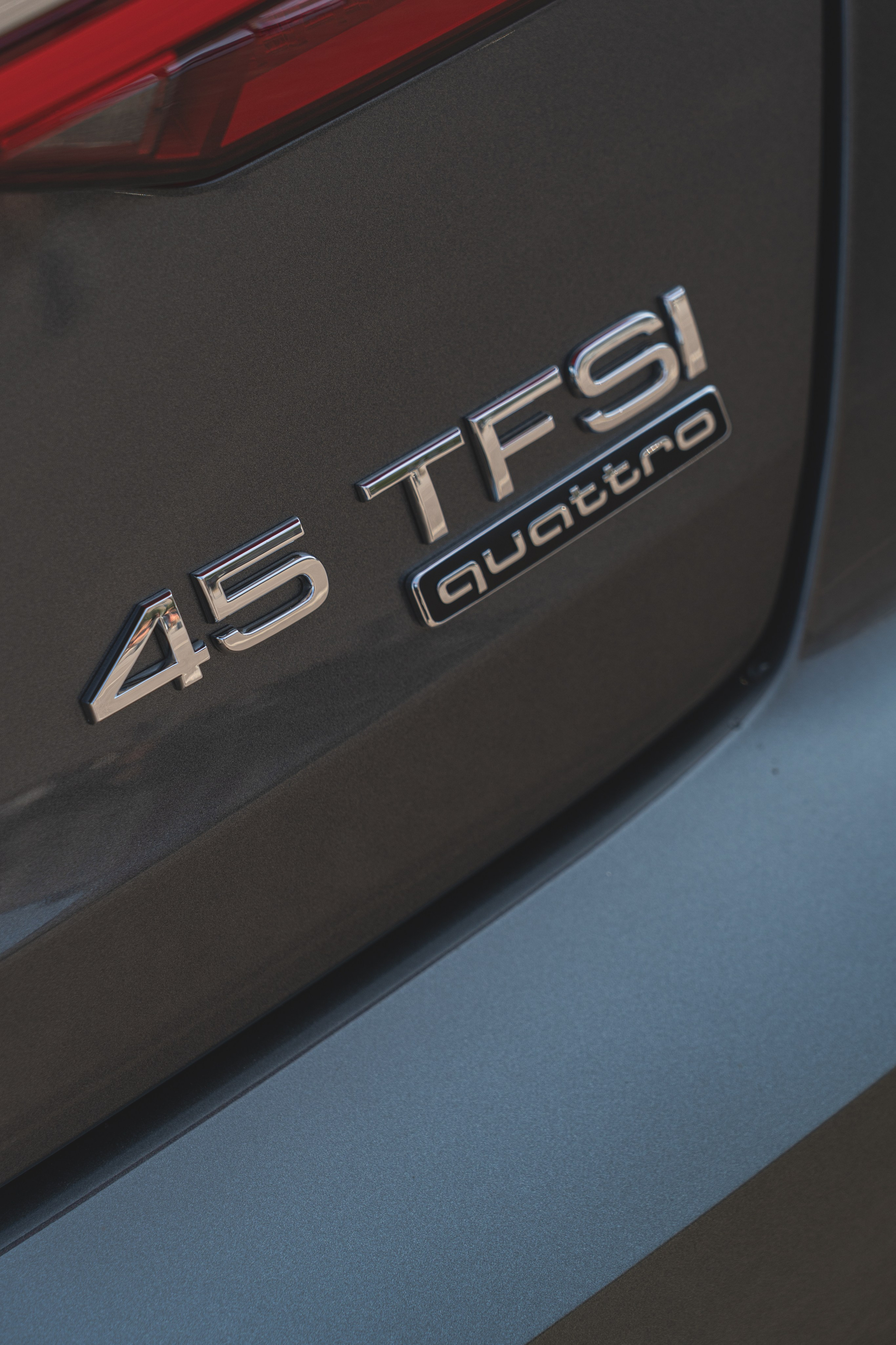 Audi A6 (фото для продажи). Портретный и автомобильный фотограф в Санкт-Петербурге Евгений Черепанов