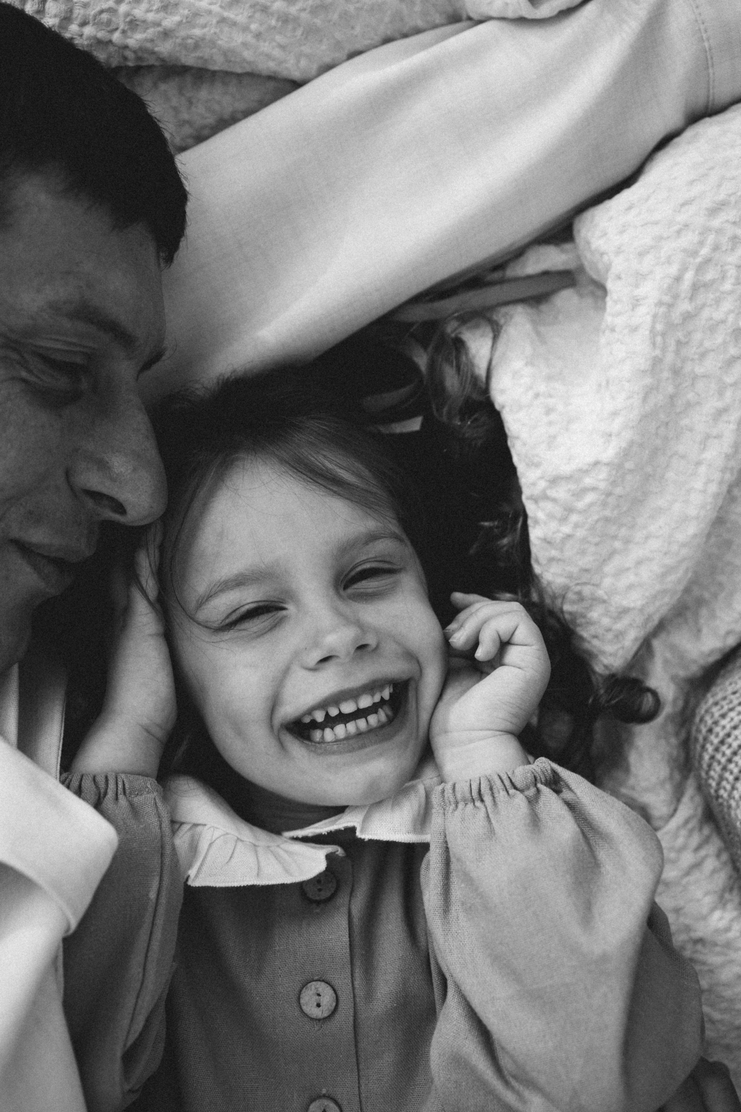 Анна, Марчелло, Настенька и Влада в поле. Фотограф Москва Светлана Кирюшина