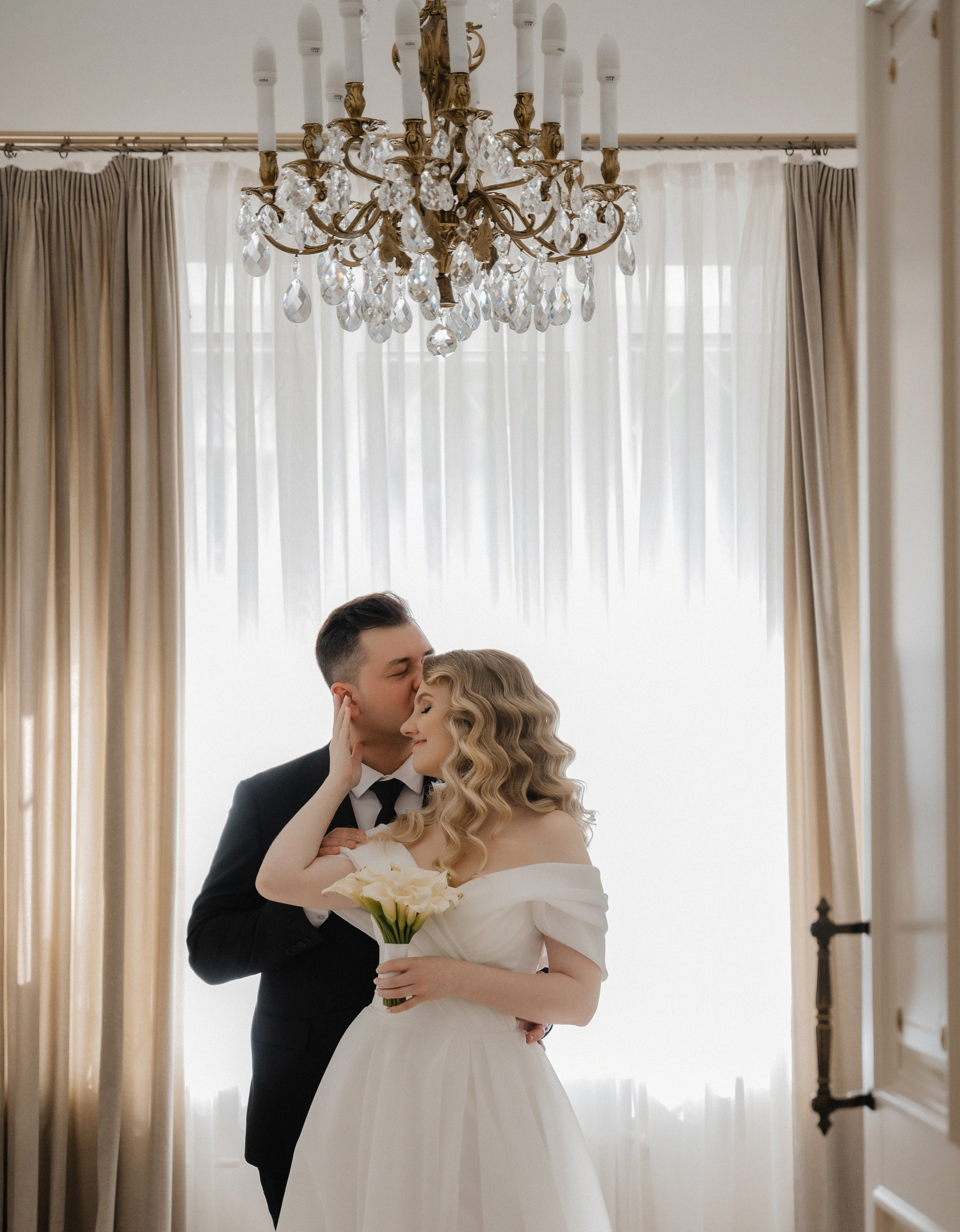 Илья и Ольга.Кусково. Свадебный фотограф Раменское-Москва