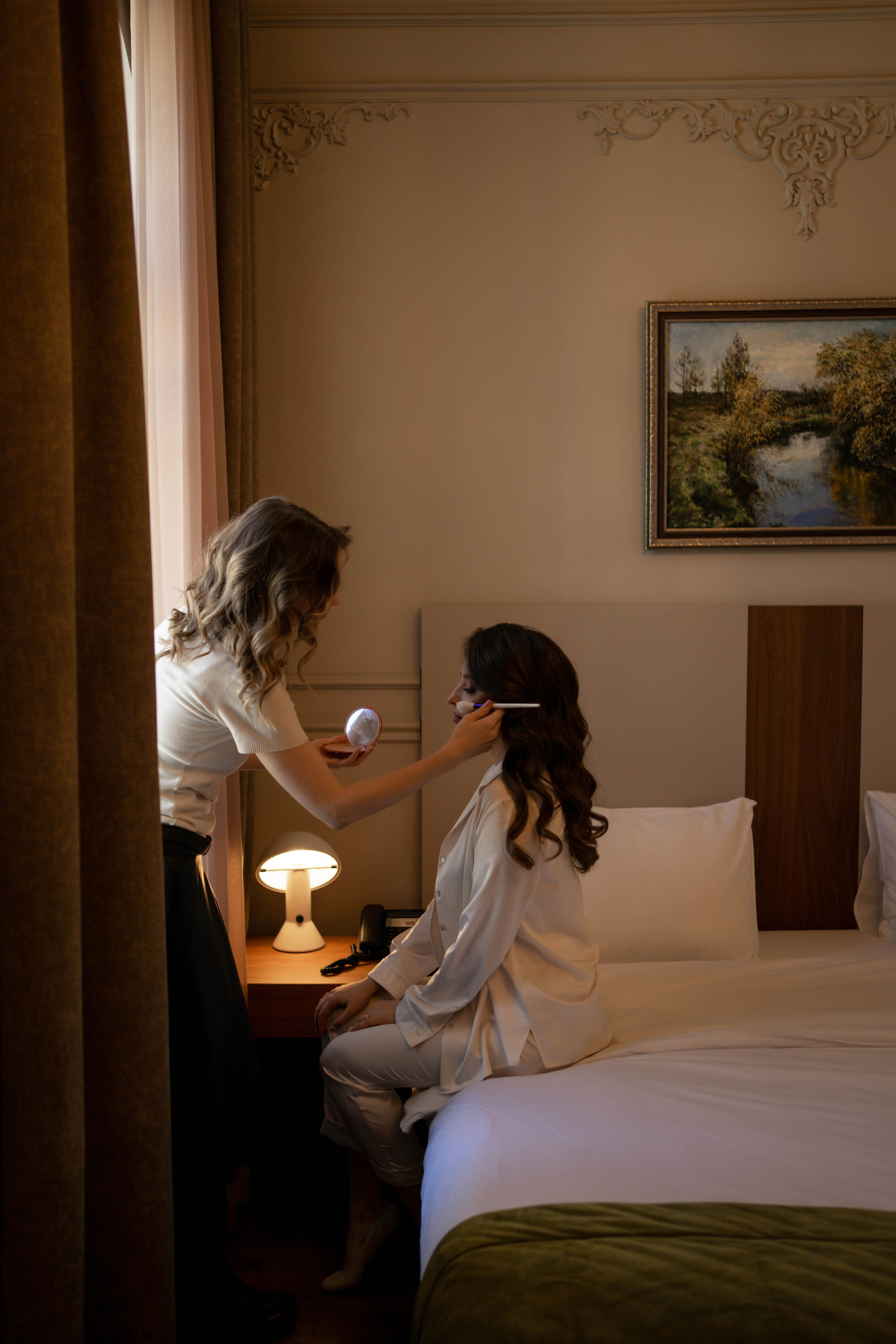 Настя и Дима: свадебная съемка в отеле. Фотограф в Иркутске