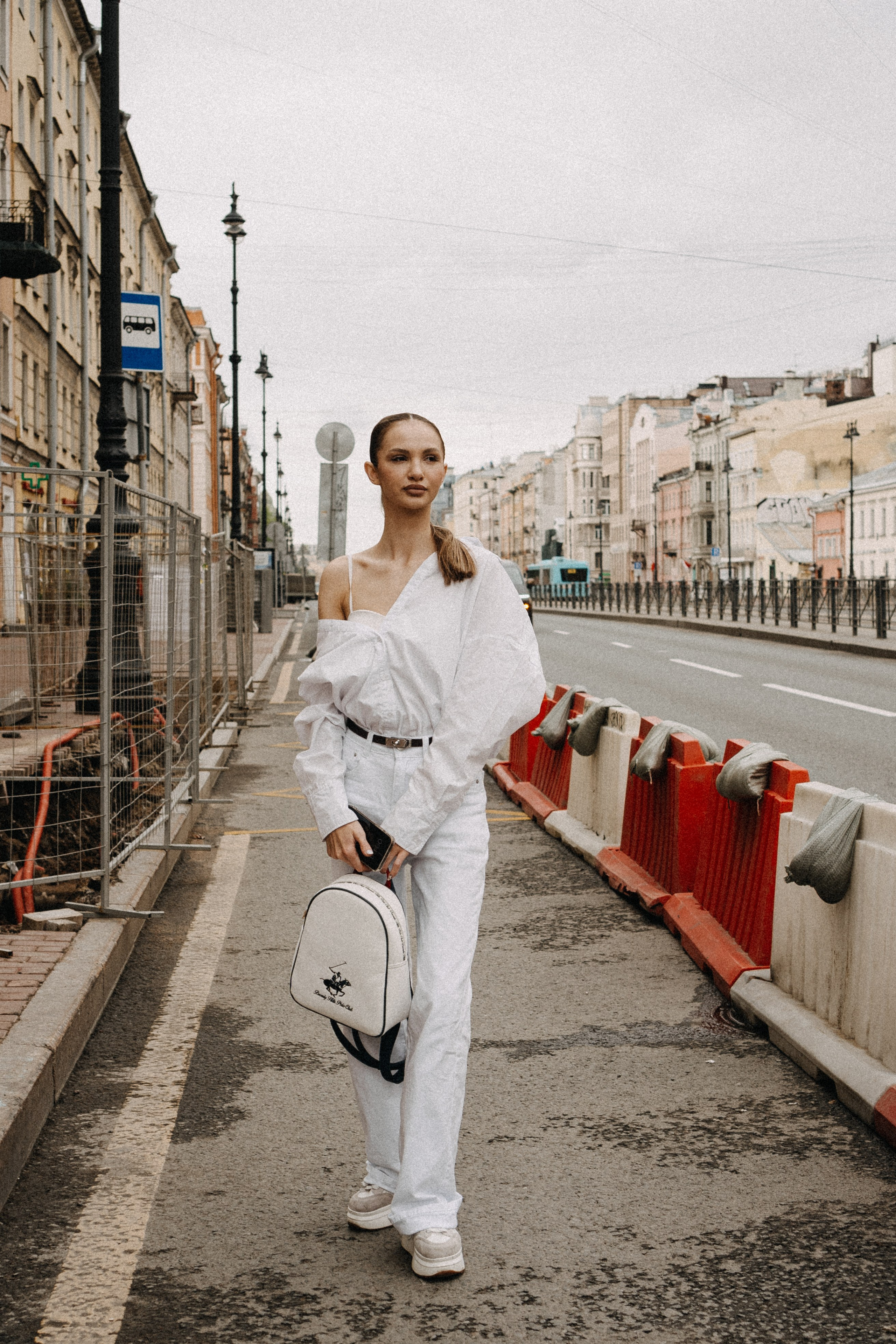 МЫ ГУЛЯЛИ ПРО КРЫШАМ ПИТЕРА. Профессиональный фотограф, Санкт-Петербург — Виктория Богомолова