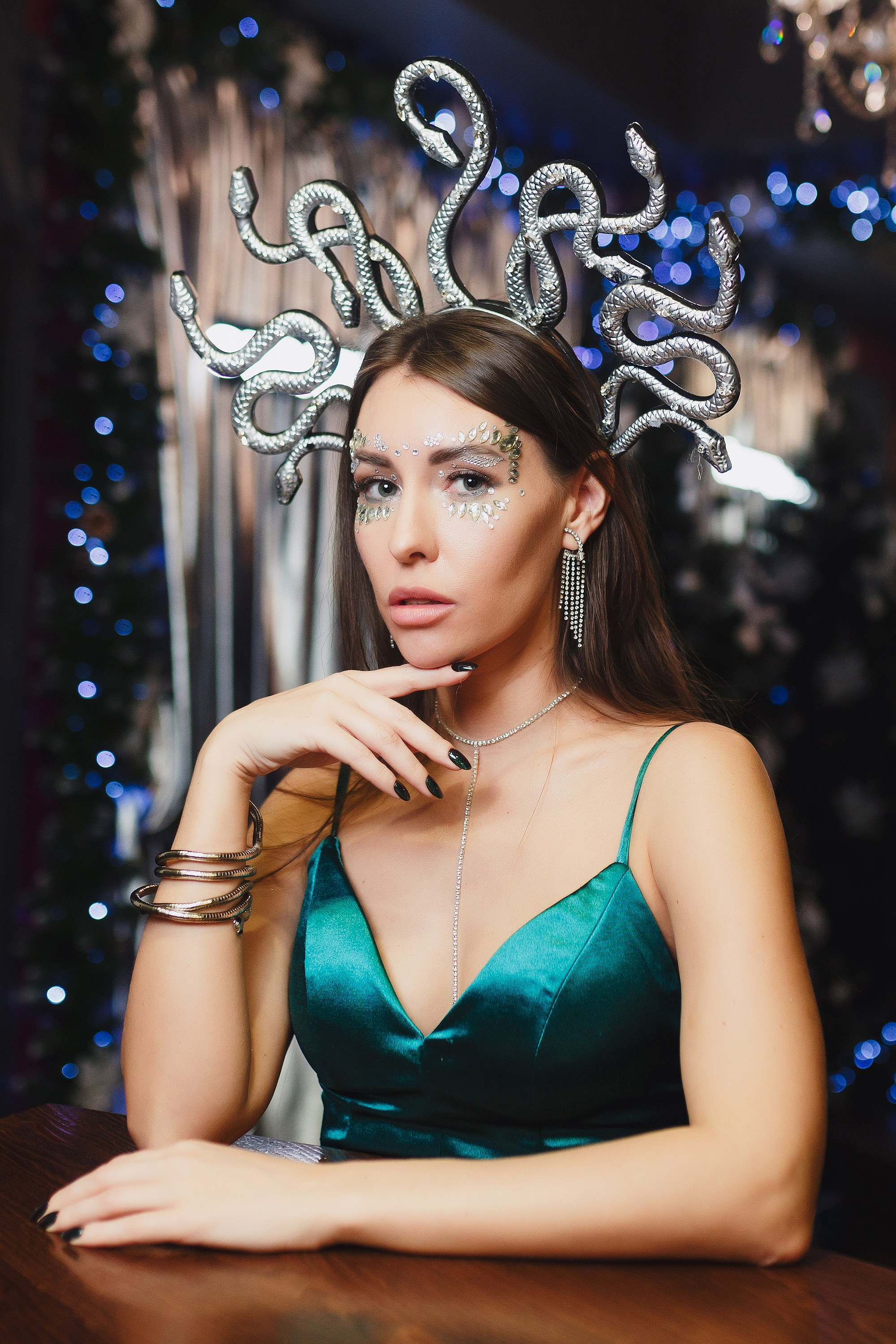 ЗАВЕДЕНИЯ. Roman Photo