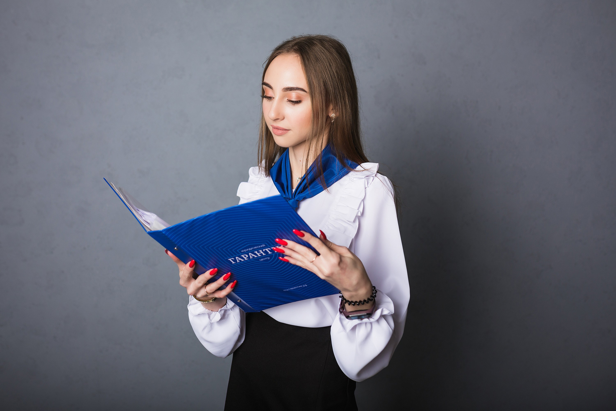 ДЕЛОВЫЕ. Roman Photo