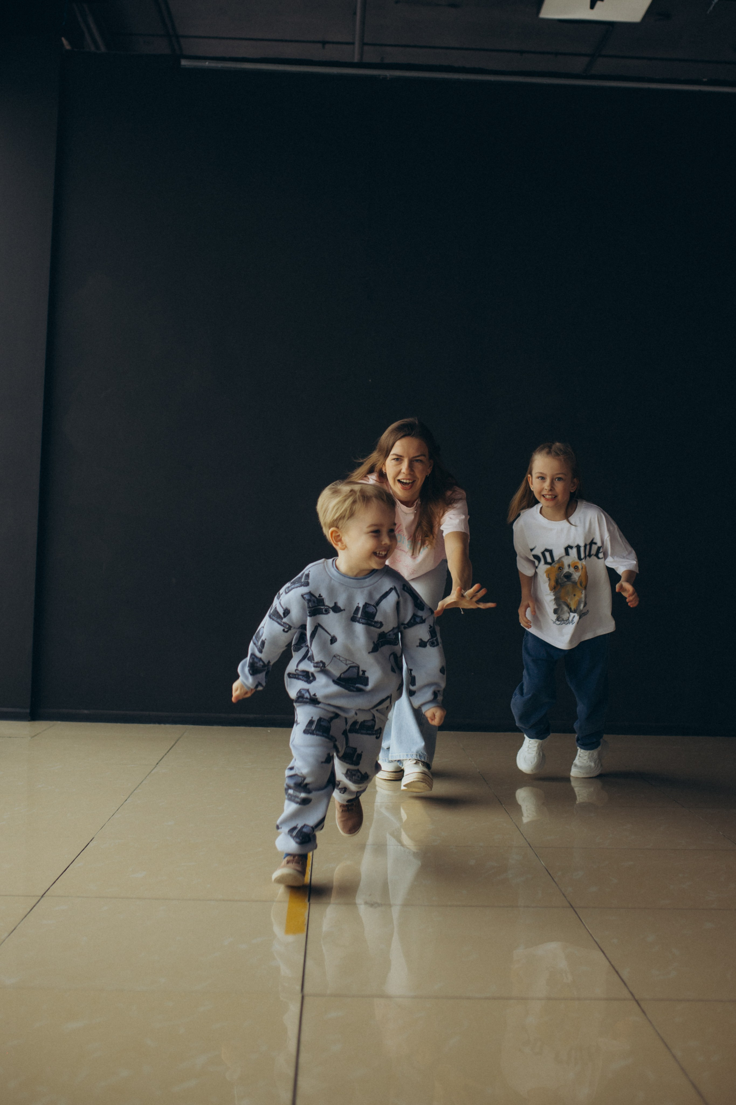 Семейная в студии. Семейный фотограф Lifestyle Ноябрьск/Губкинский/Тобольск