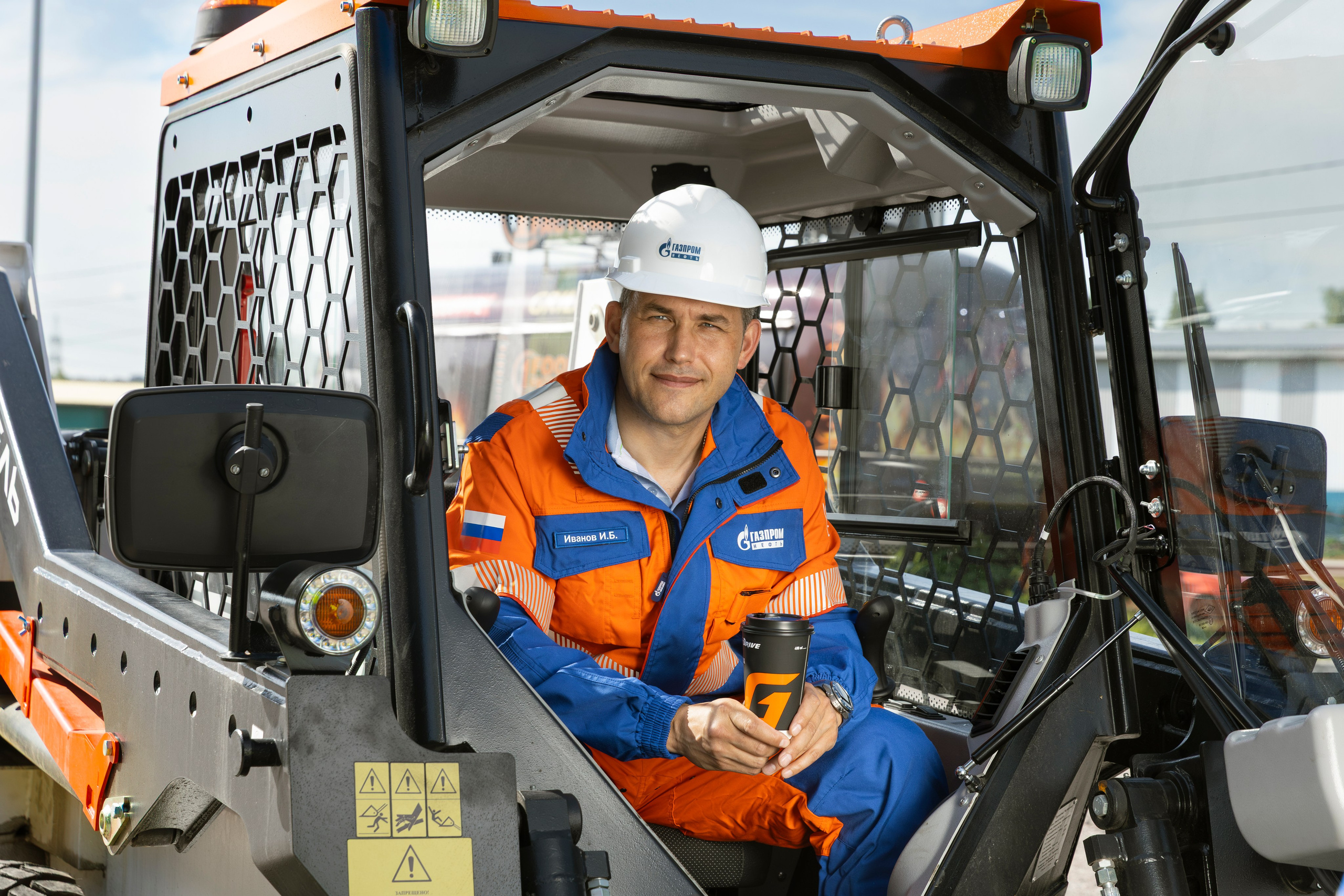 Экспериментальный ремонт дороги. Газпром. Фотограф Дарья Попова