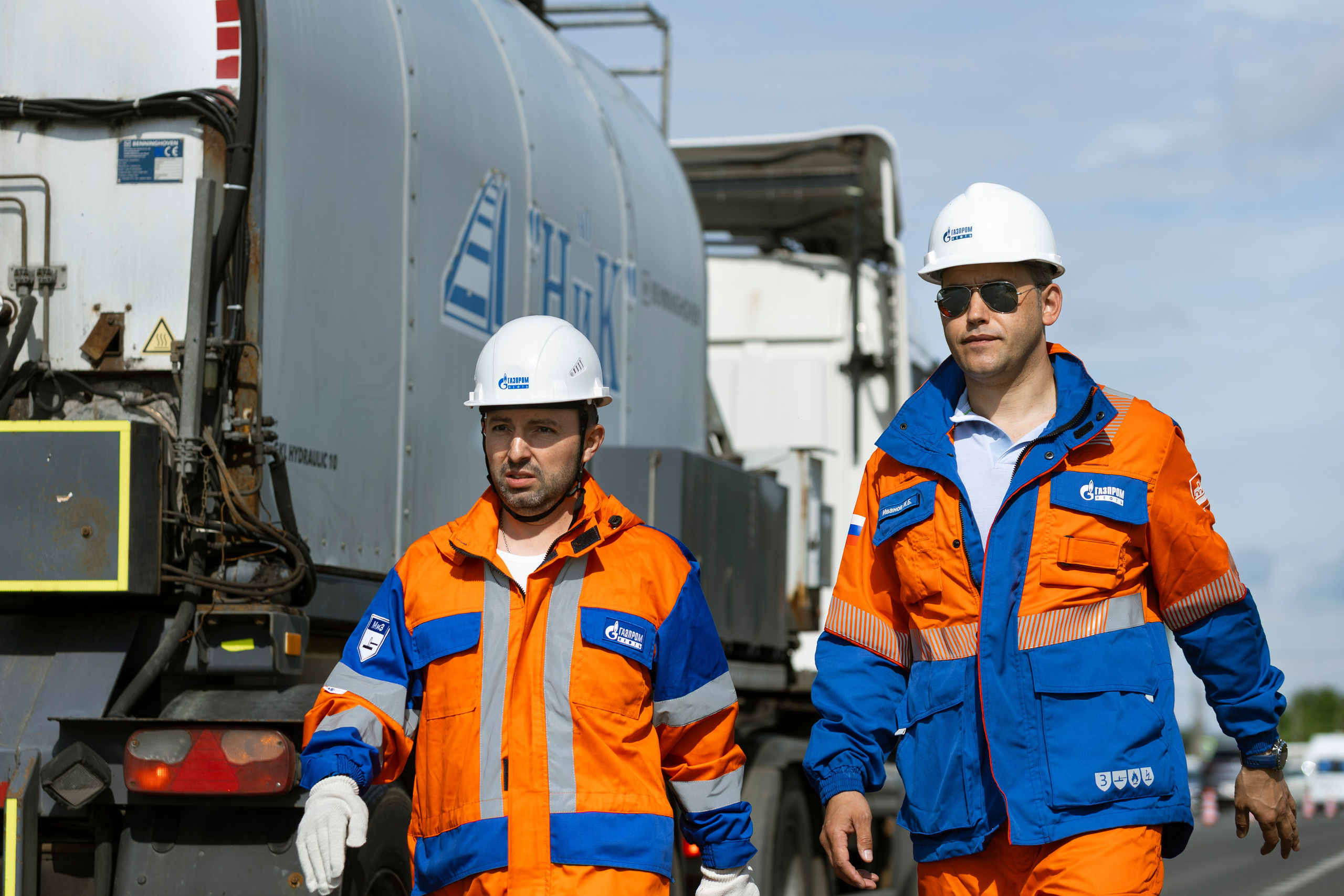 Экспериментальный ремонт дороги. Газпром. Фотограф Дарья Попова