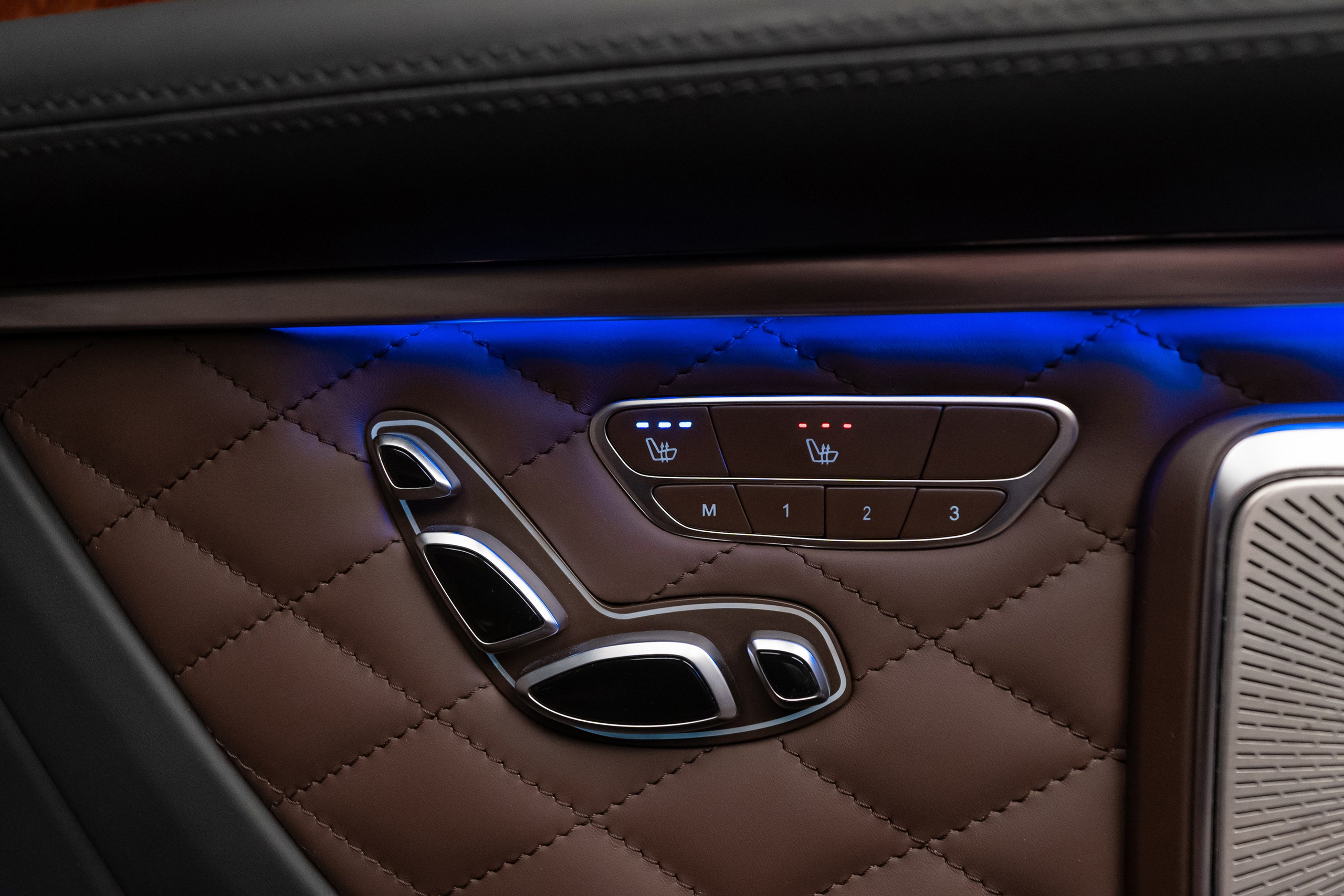 V-Class Dark Rum. Автомобильный фотограф в Москве | Базилев Александр