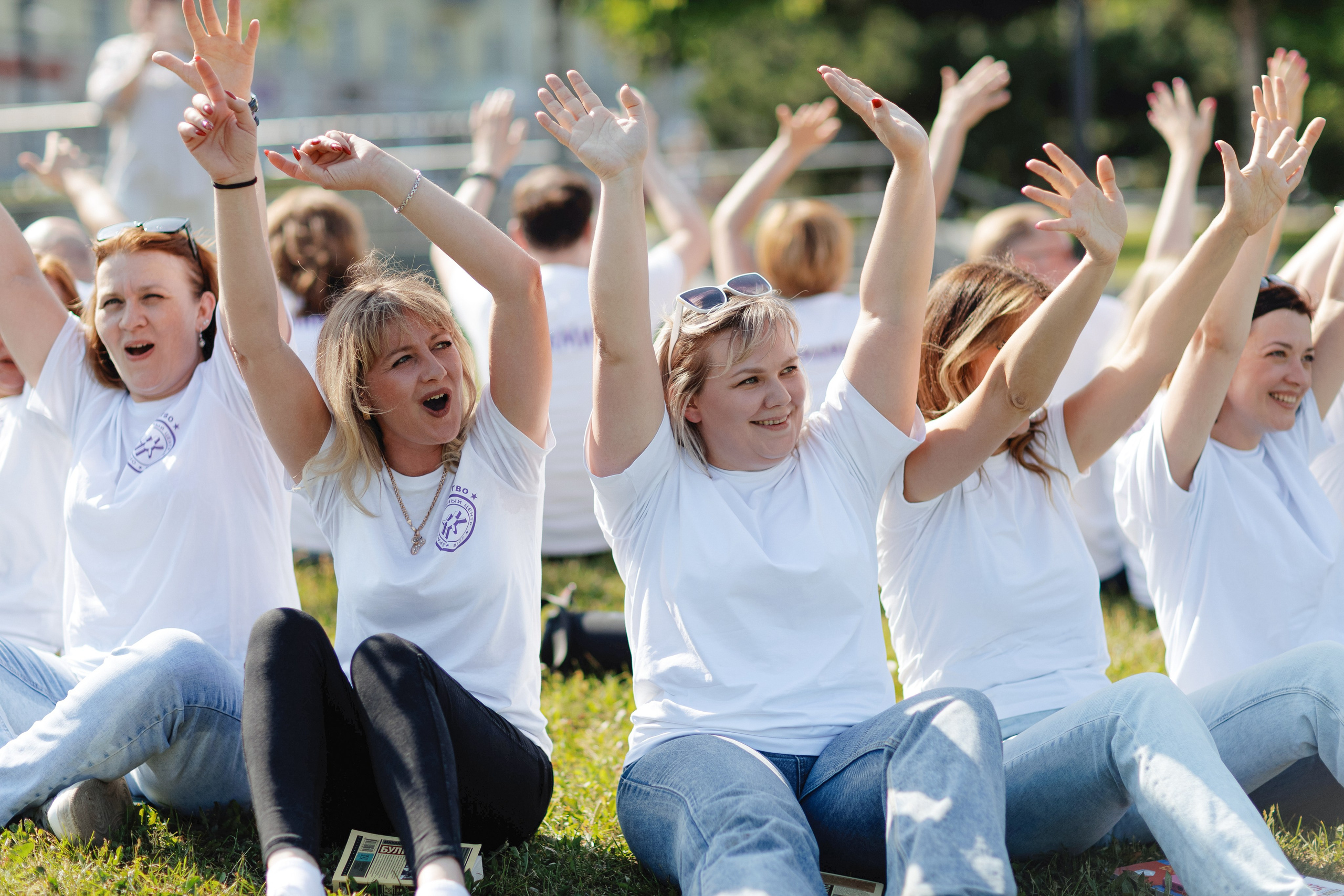 Репортажные фото съёмки клипа от родителей выпускникам. Свадебный фотограф в Воронеже Александр Работкин