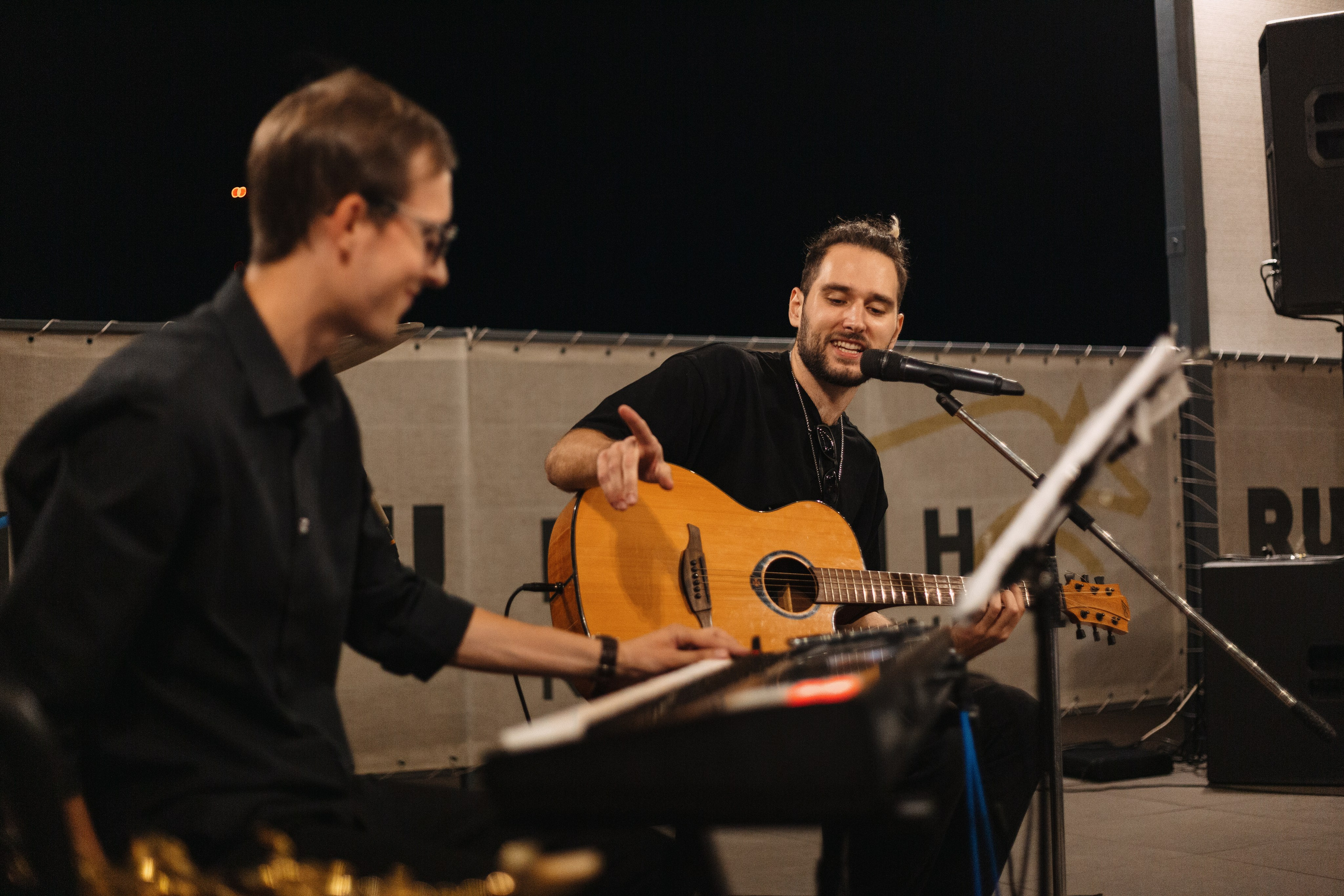 Hills Trio. Главная