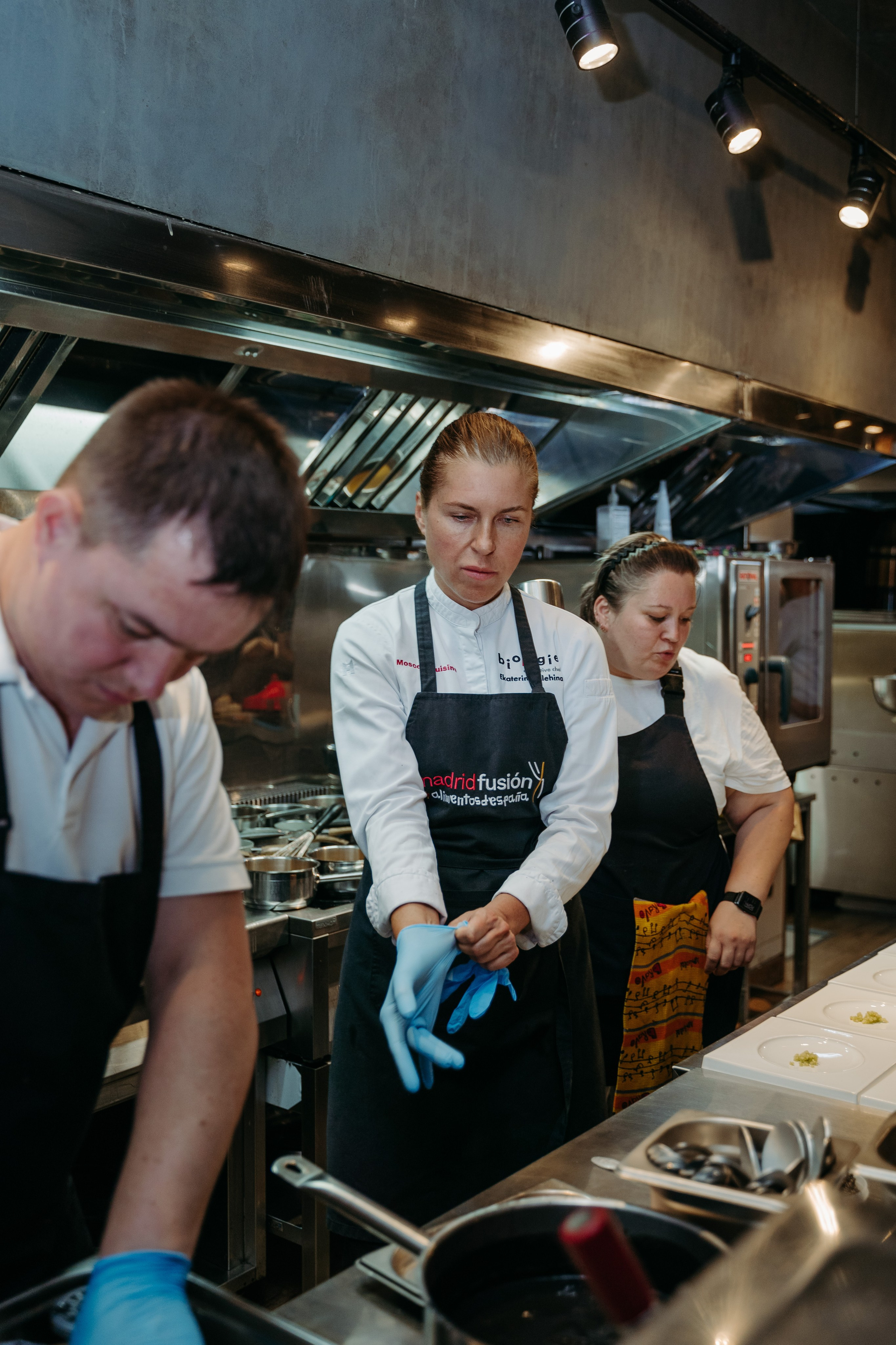 Открытый ужин с Mishlen Шеф Поварами. Репортажный и свадебный фотограф в Москве Рая Небогатова