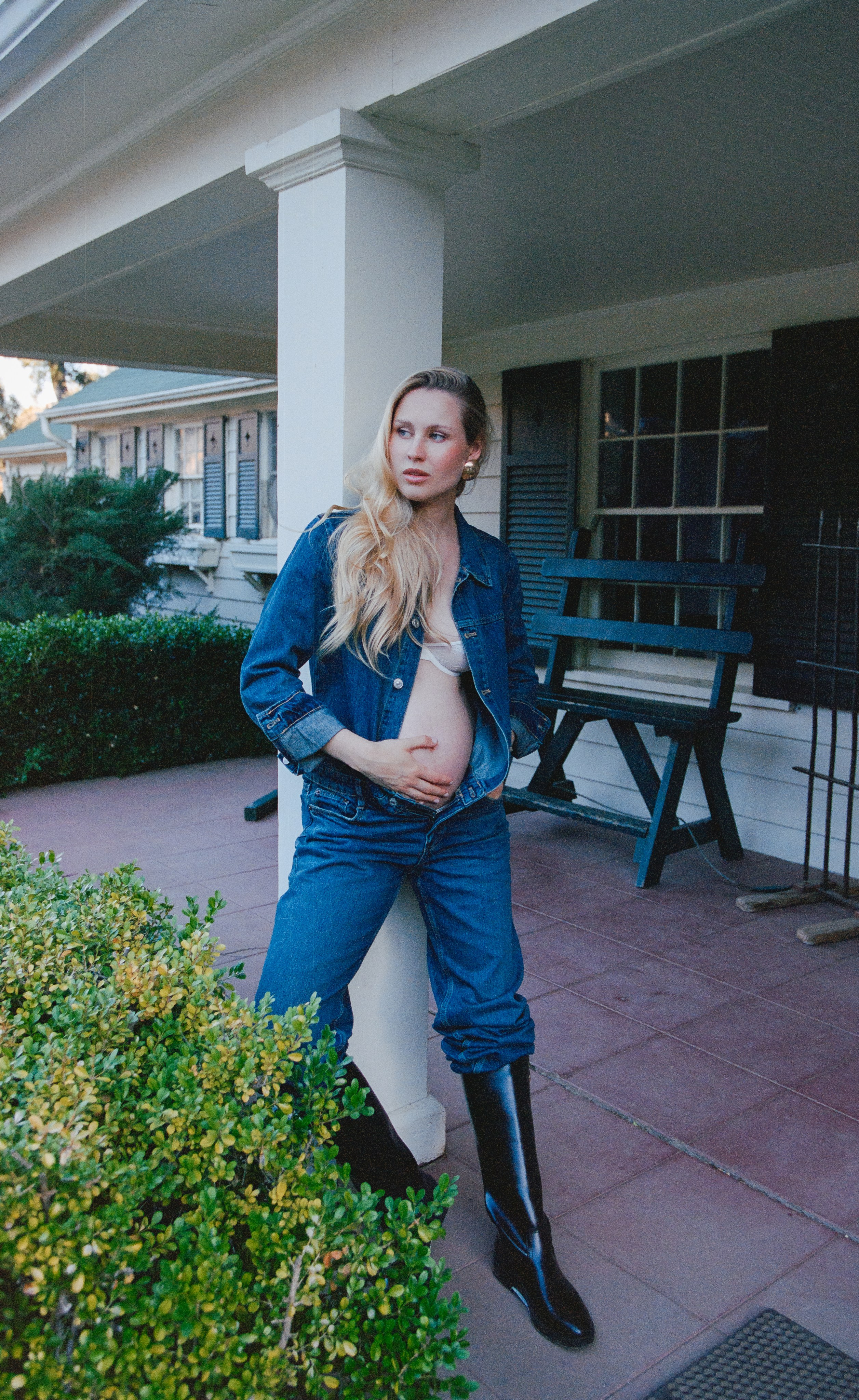 Maternity. Film photographer in Los Angeles Anastasiya Pankova