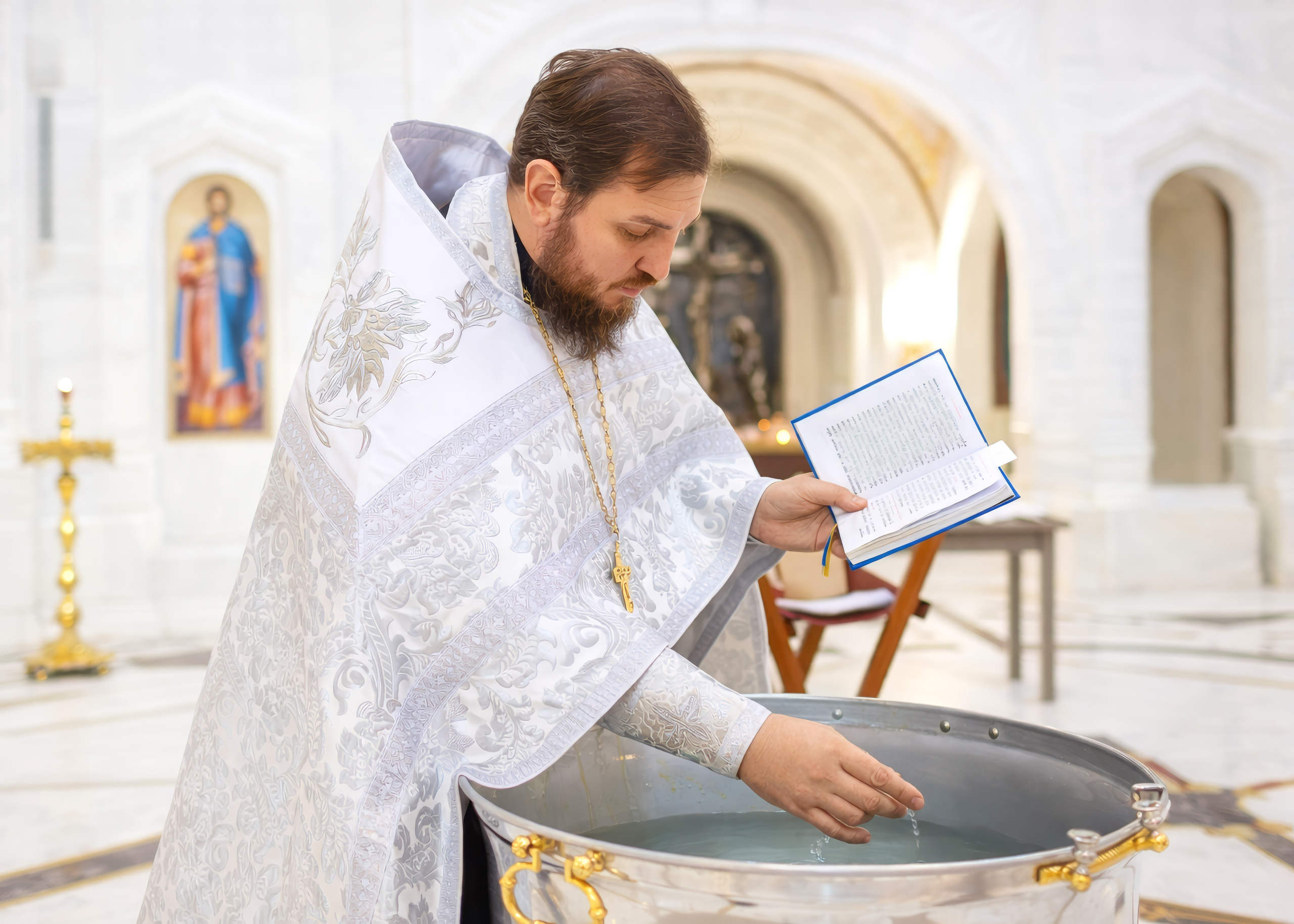 Крещение Леонида. Семейный и детский фотограф в Москве Юлия