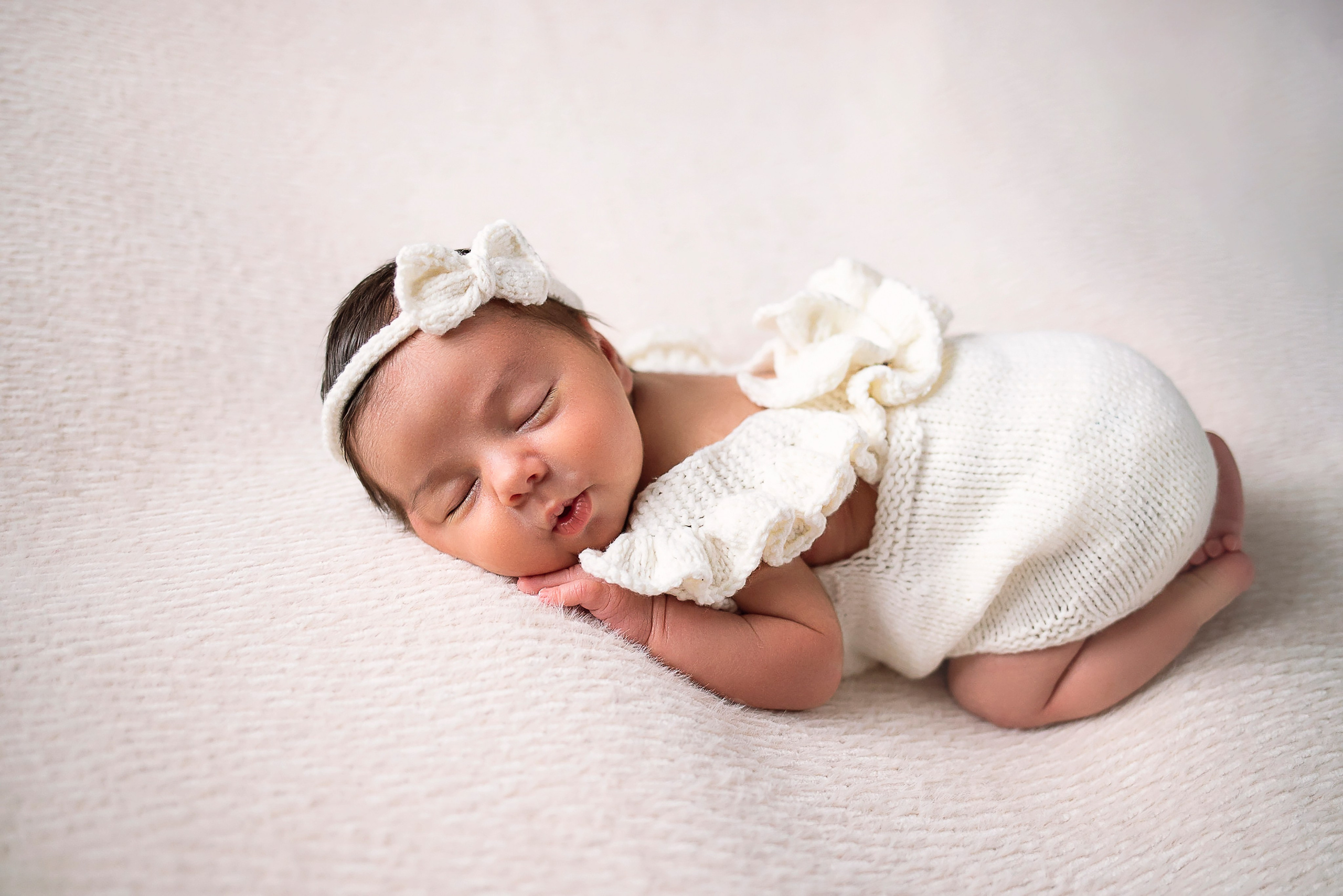 Фотосессия новорожденного. Фотограф новорожденных в Новосибирске