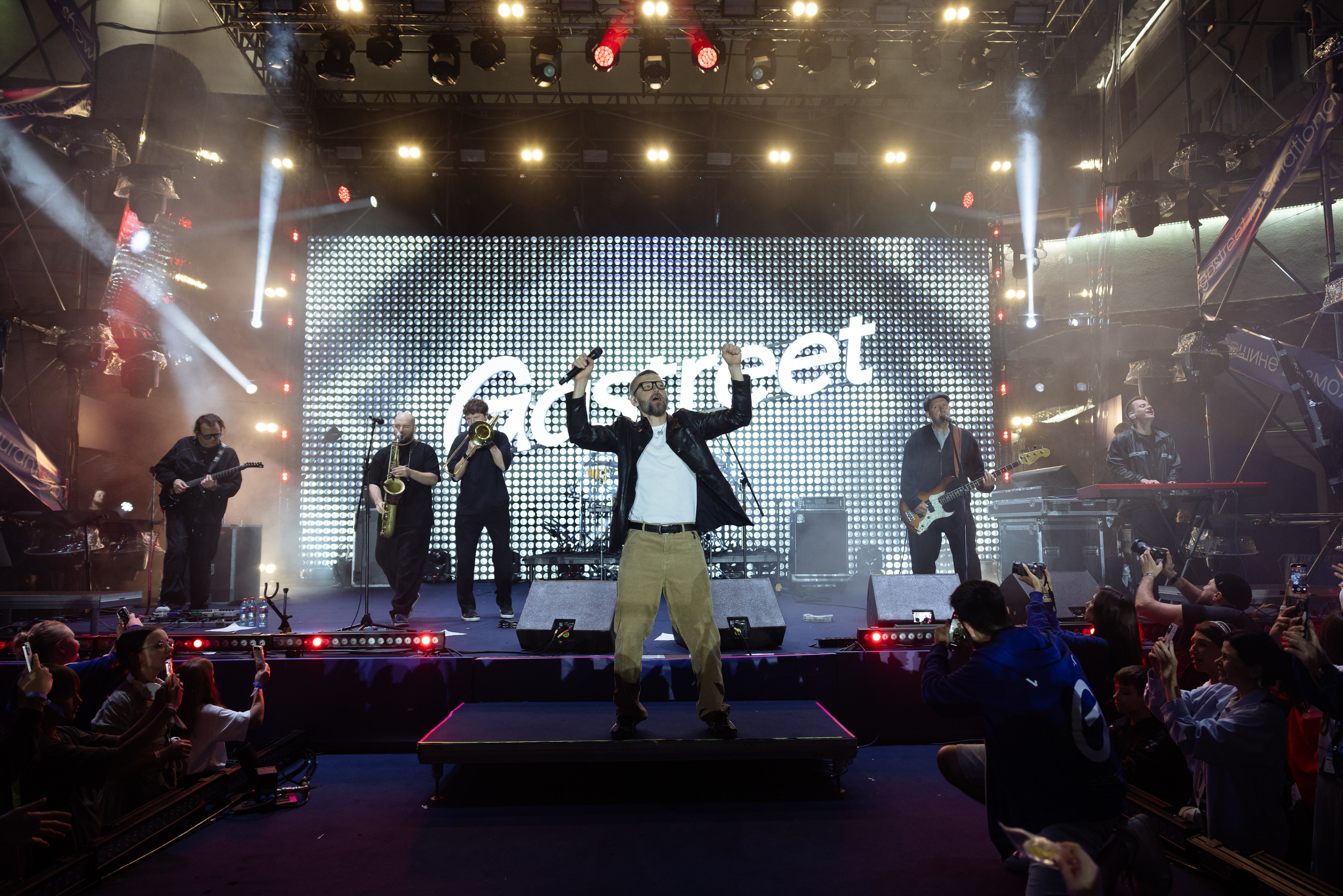 Группа UMA2URMAN. Арина Тамочкина. Фотограф Краснодарю