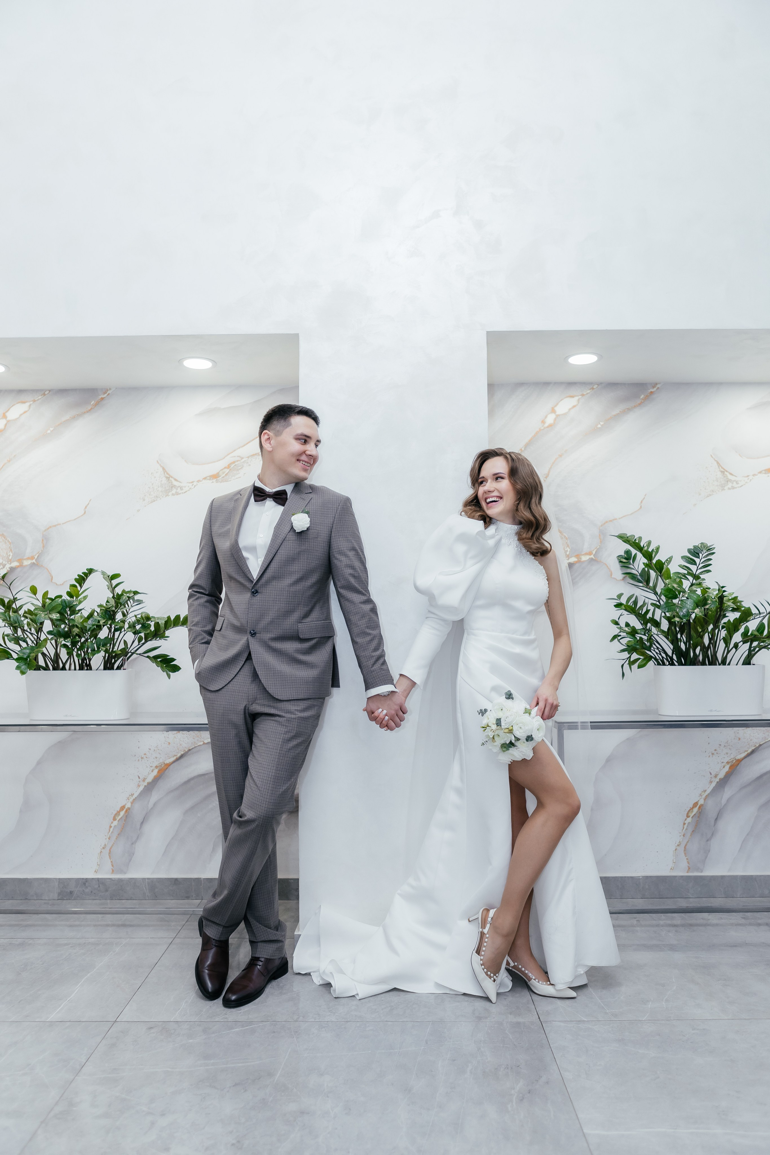 Свадебная фотосессия в Plaza Garden Moscow. Свадебный фотограф в Москве