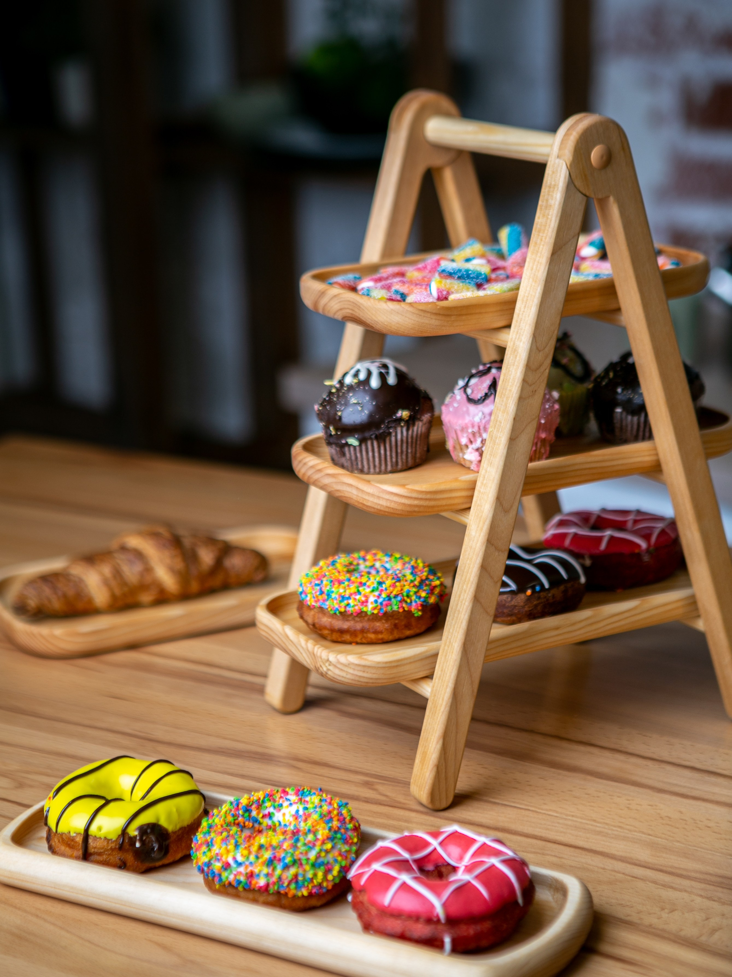 Подносы и этажерки. Контент фотограф, съемка для маркетплейсов, фуд съемка и репортажи в Новосибирске Ралия Галеева