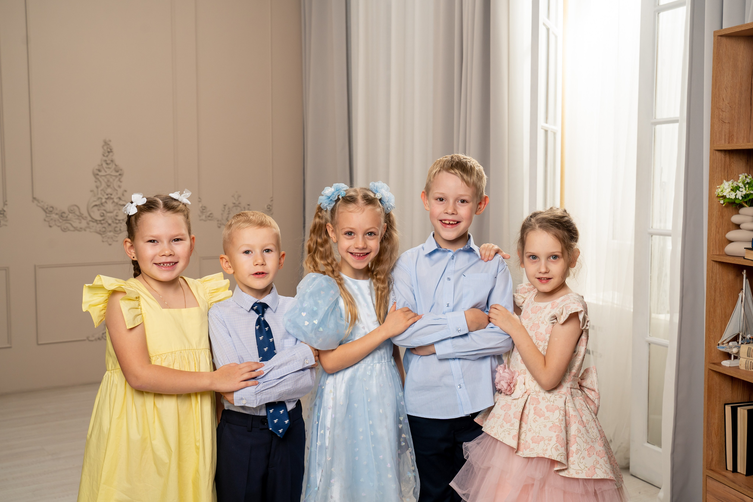 ДС — 5. Выпускные альбомы в городе Кирове. Фотограф Екатерина Невская