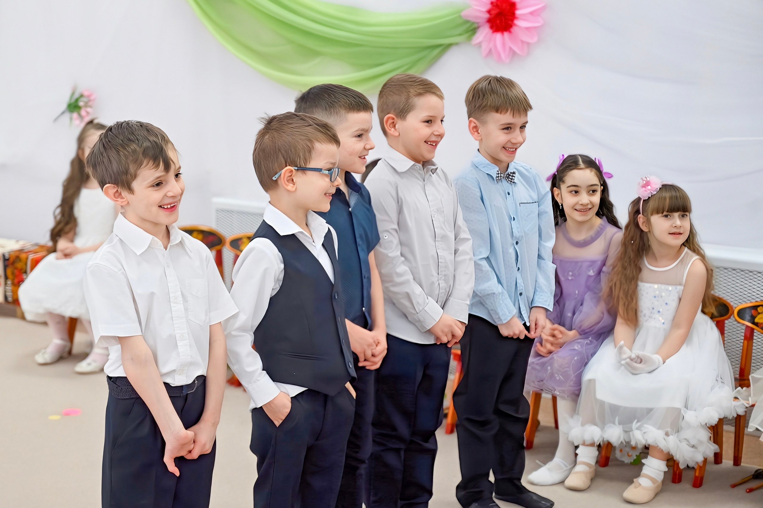 Праздник в группе Цветик семицветик. Семейный и детский фотограф Москва
