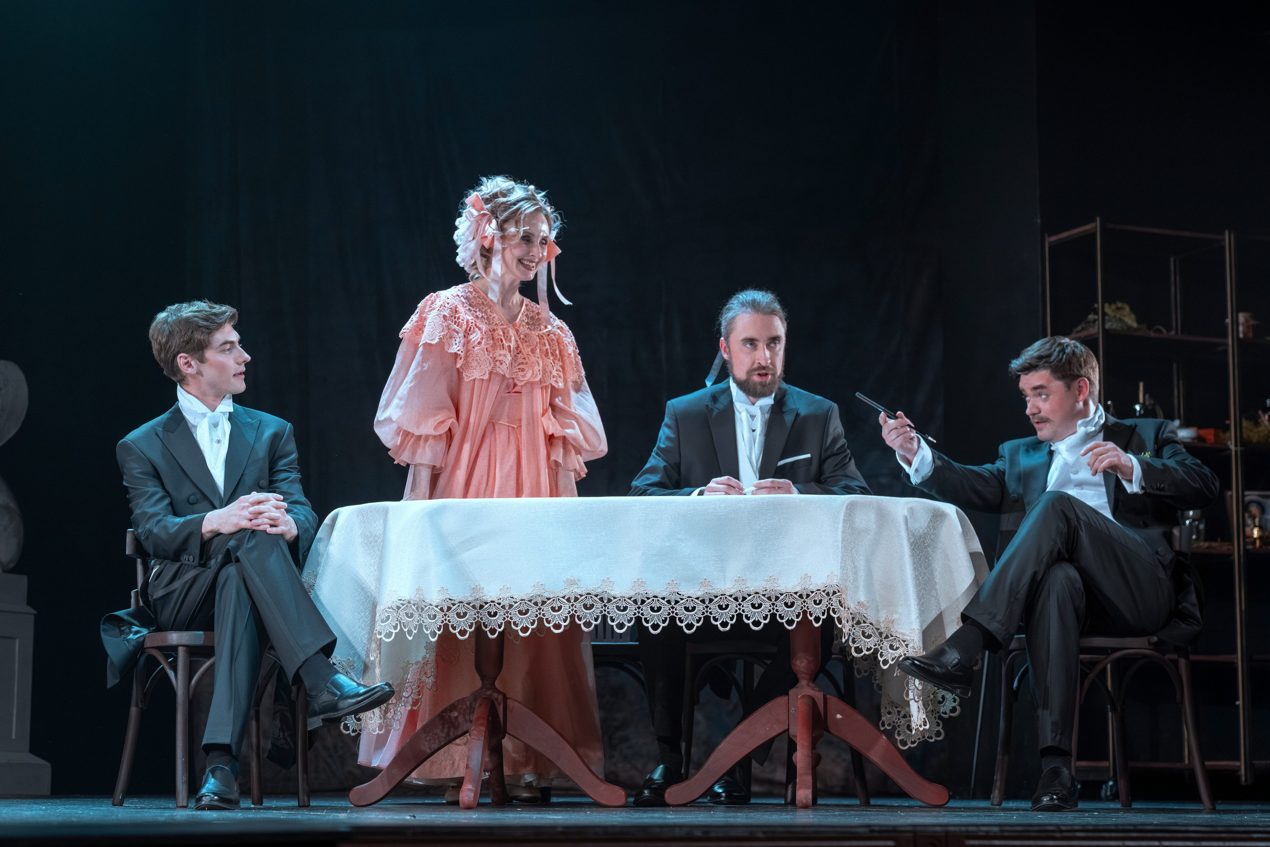 Театр Роста: Отцы и Дети. Сайт фотографа Сергея Абрамова