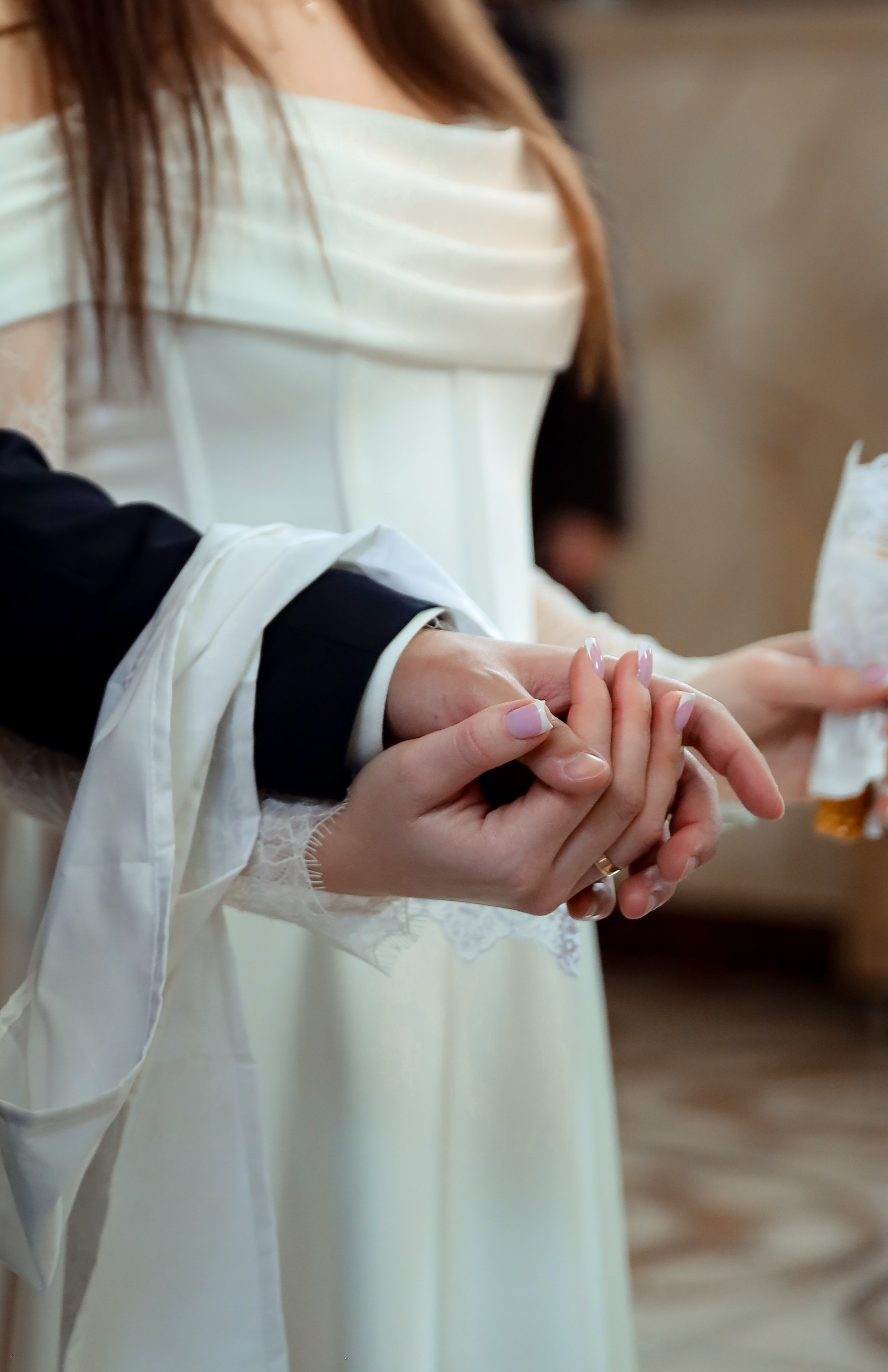 Венчание в церкви в Алуште. Свадебный фотограф в Крыму