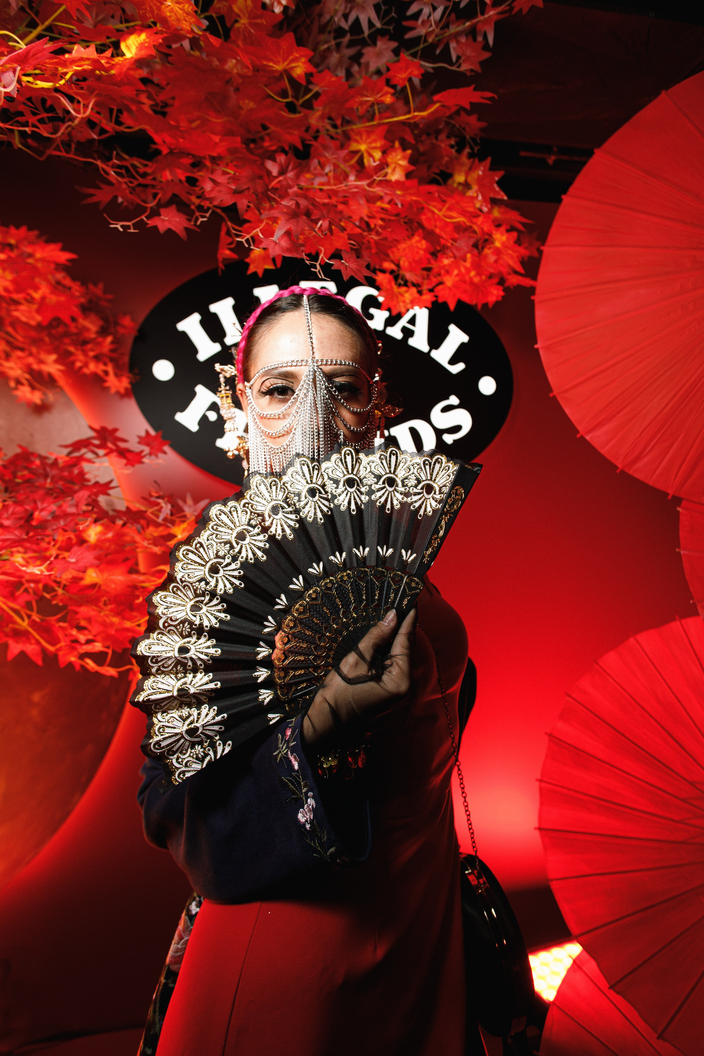 ILLEGAL FRIENDS | ASIA. СВОИ. ФОТООТЧЕТЫ-СОБЫТИЯ-МЕСТА