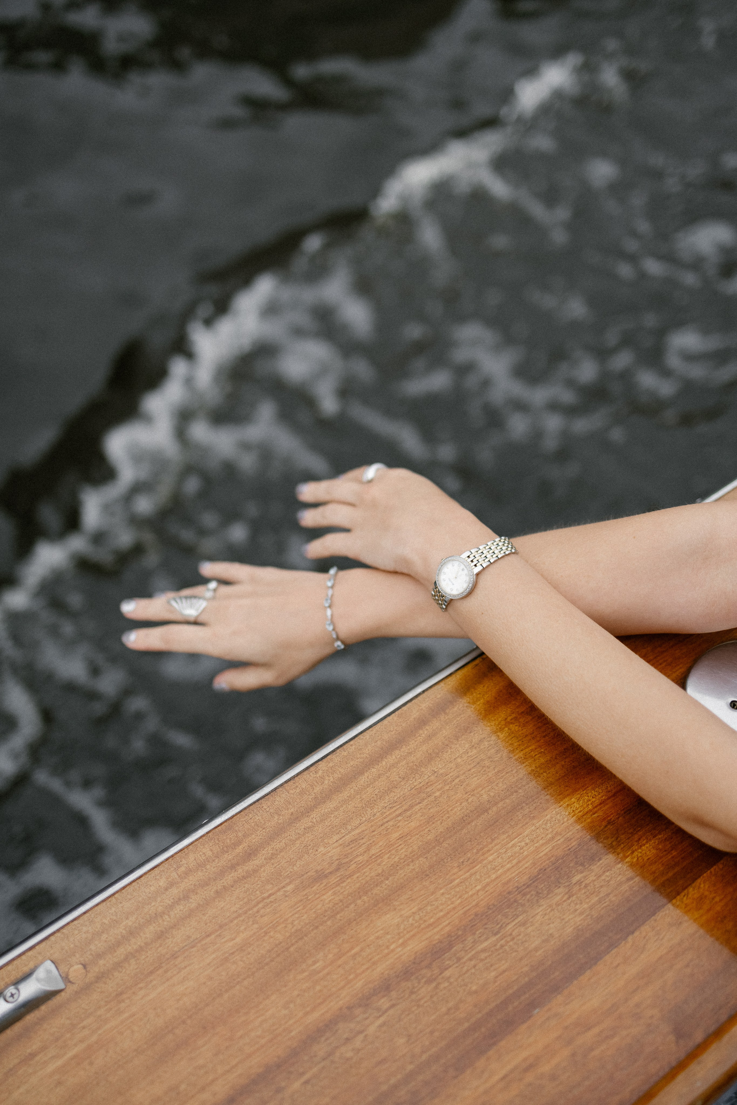 Прогулка на венецианском катере. Свадебный фотограф в Санкт-Петербурге Ксения Кобышева