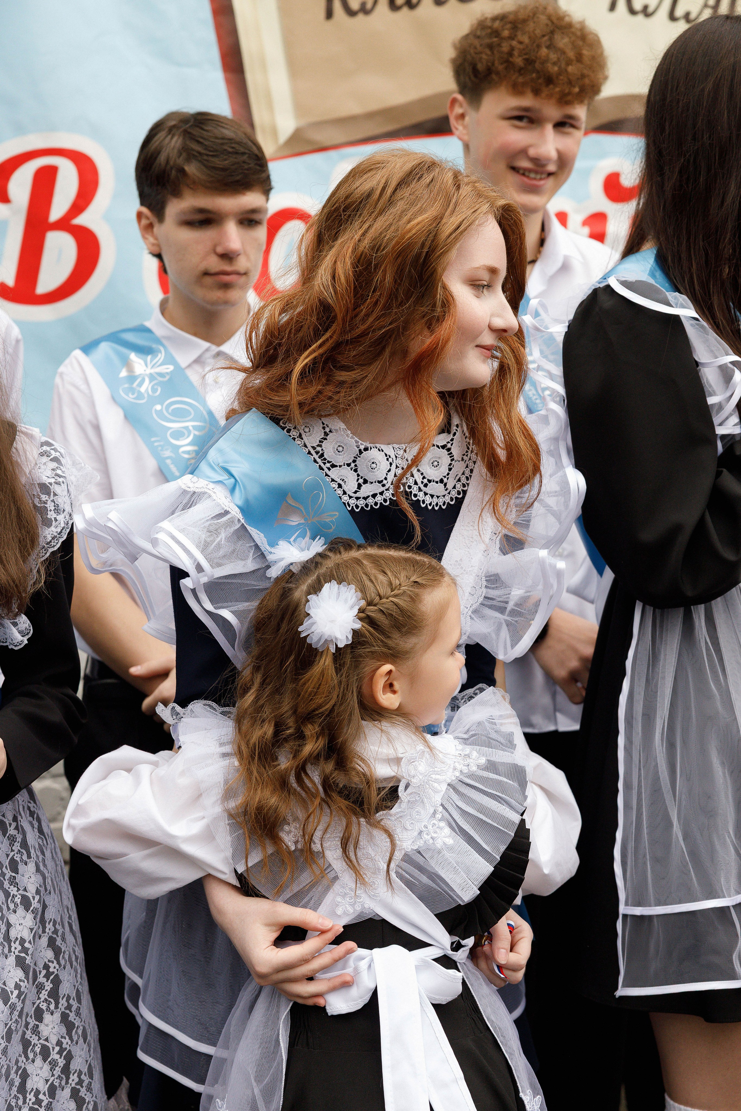 Последний звонок Гимназия Артем. Photoalbum-vl.ru