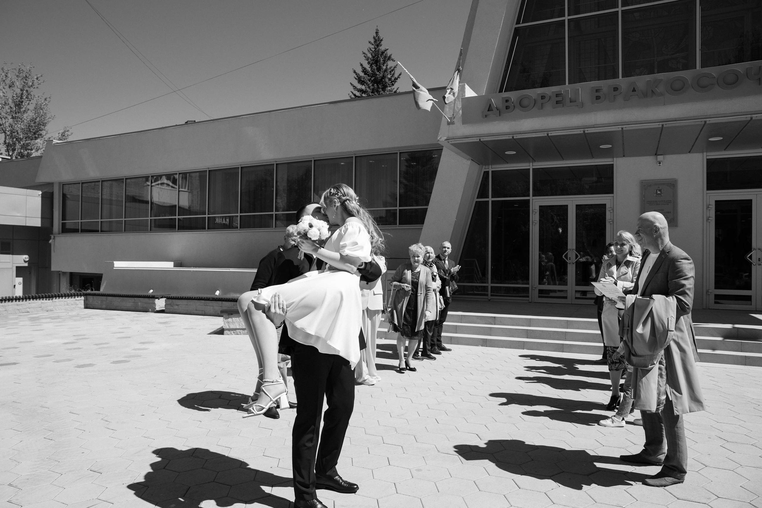 Свадебная прогулка Максима & Алины. Свадебный фотограф Самара Ирина Захарова