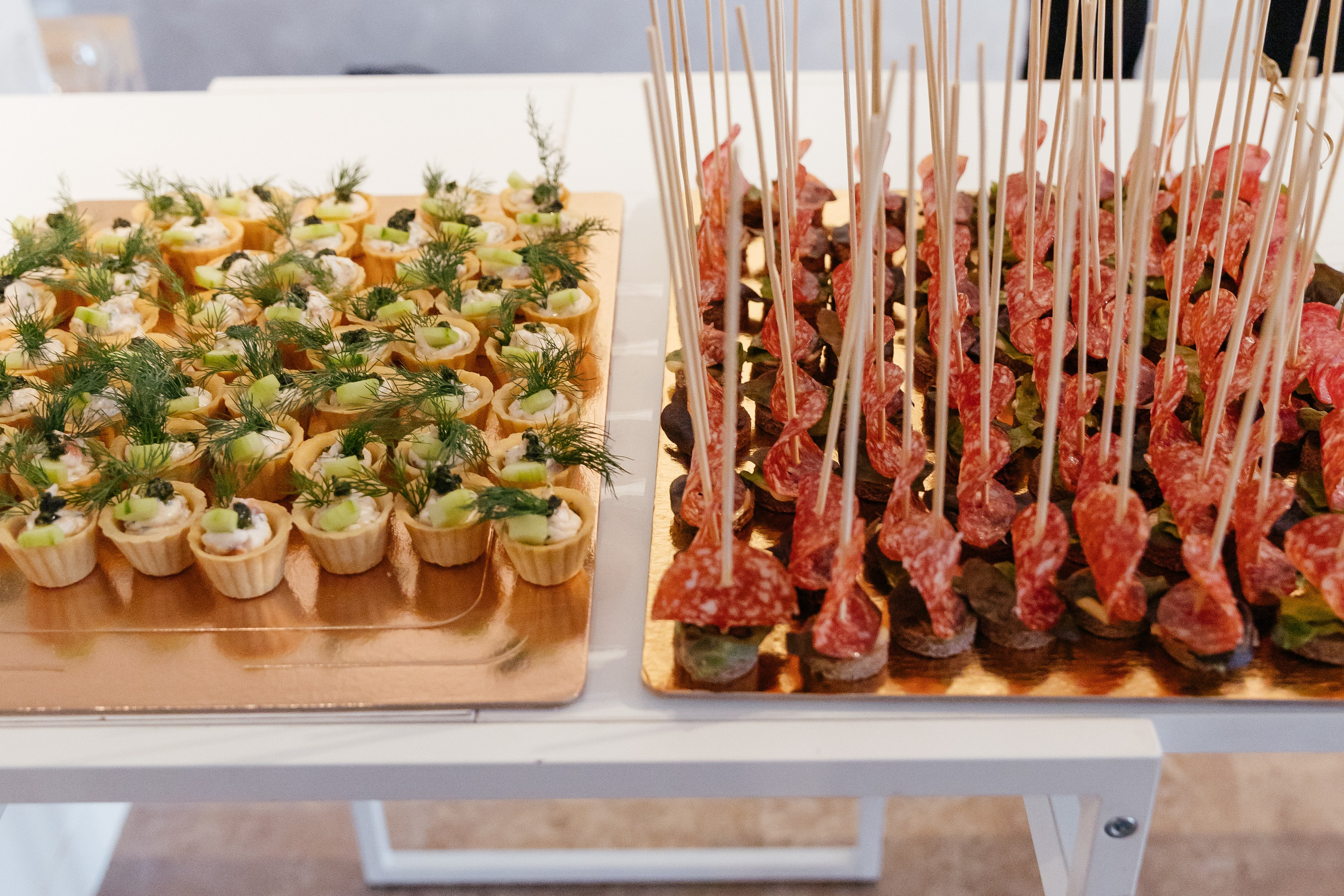 Выставка Лиры Алборовой «Цвет — это я». Свадебный и репортажный фотограф в Санкт-Петербурге Николай Голованов