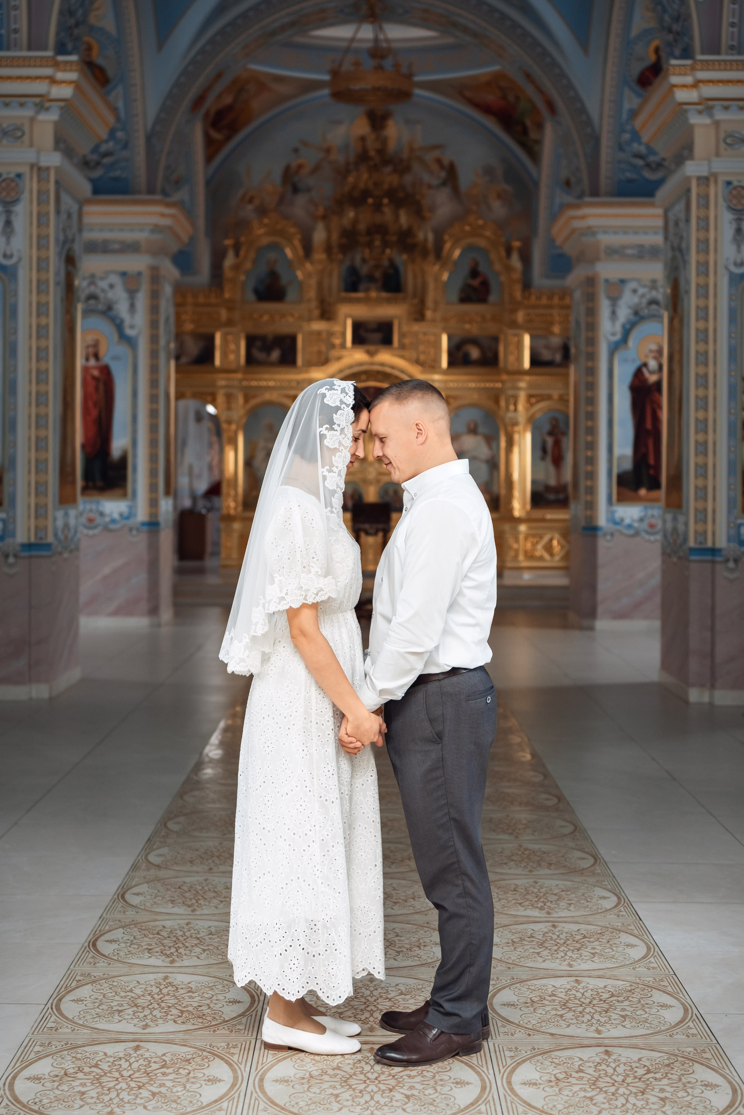 Венчание. Храм Введения во храм Пресвятой Богородицы. Церковный фотограф на Таинство Крещения и Венчания в Оренбурге и Оренбургской области Екатерина Белкина