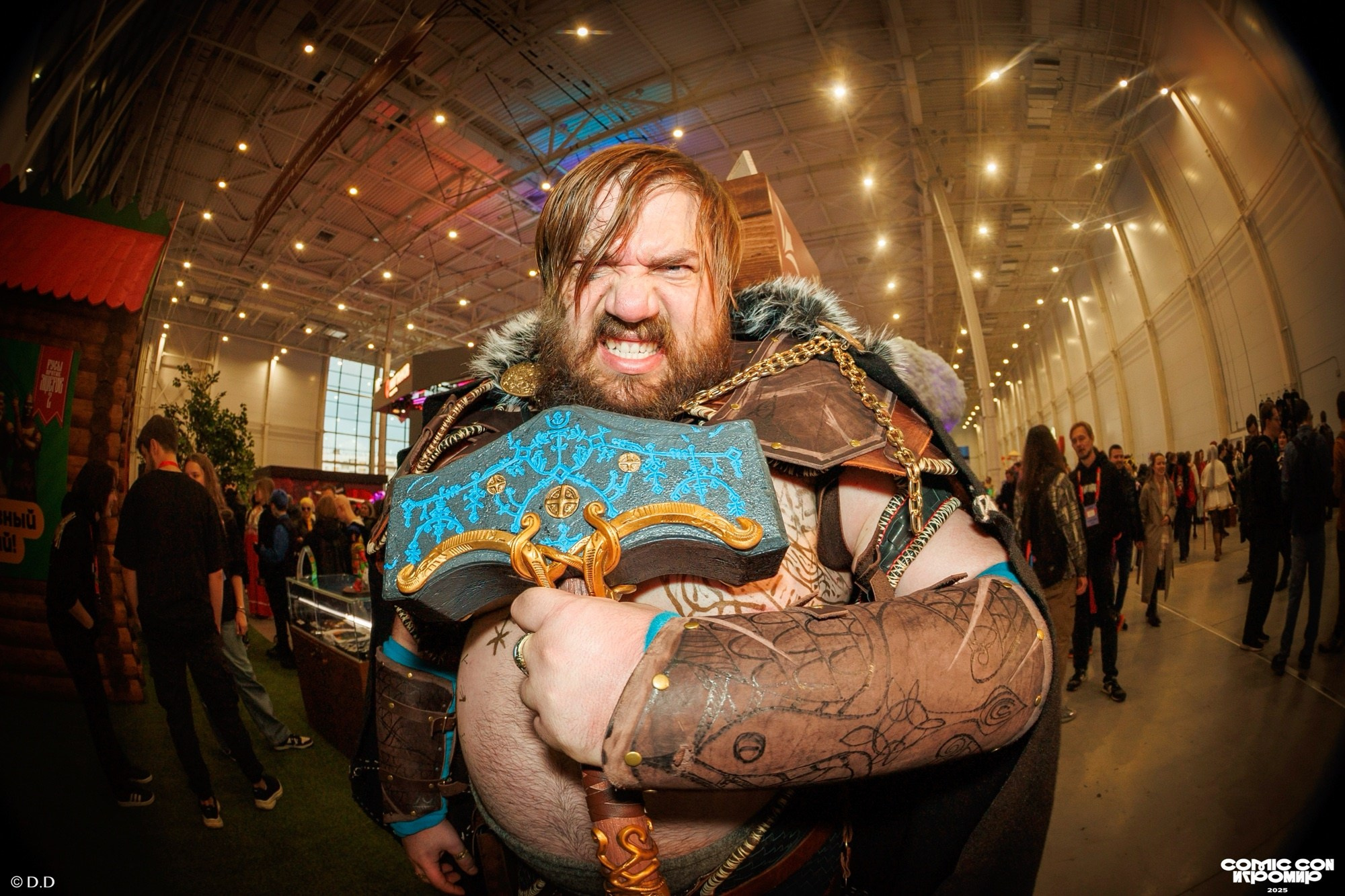 Comic Con Игромир 2025. Различные мероприятия и просто фотографии людей