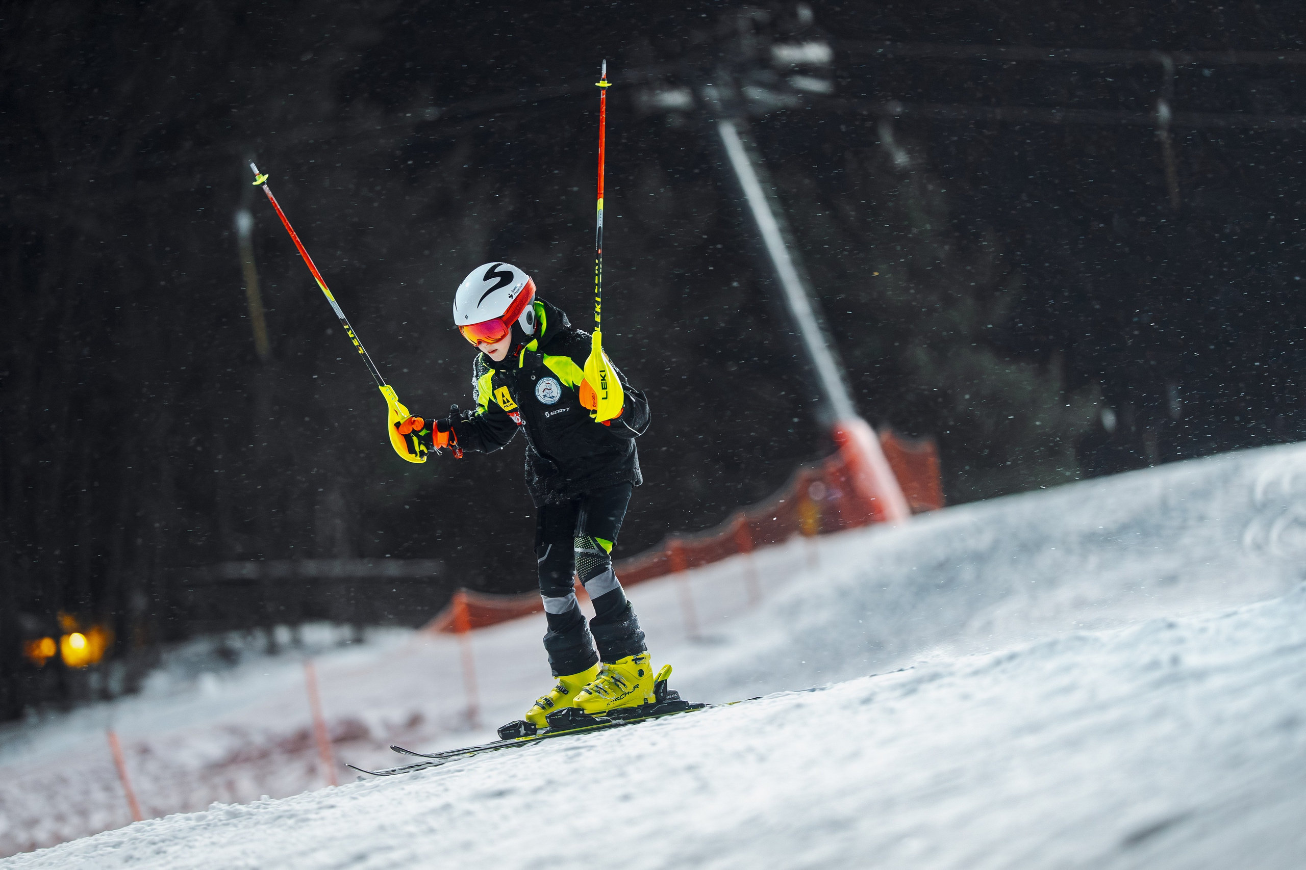 2025.12.25 | Горные лыжи. Тренировка. Шуколово, 5й склон. Фотограф Студитский Евгений