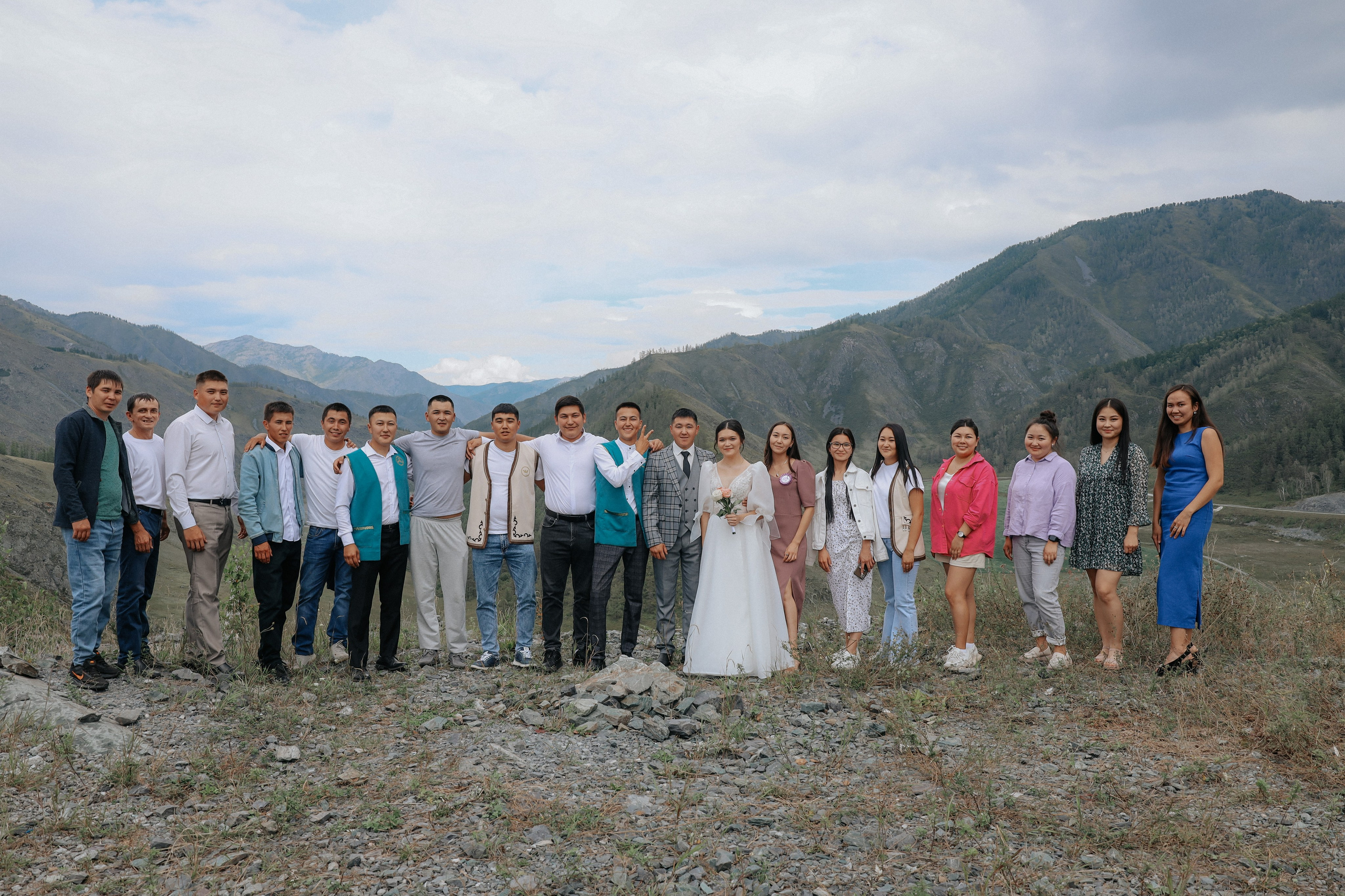 Аткыр и Айсана. Фотограф Горный Алтай