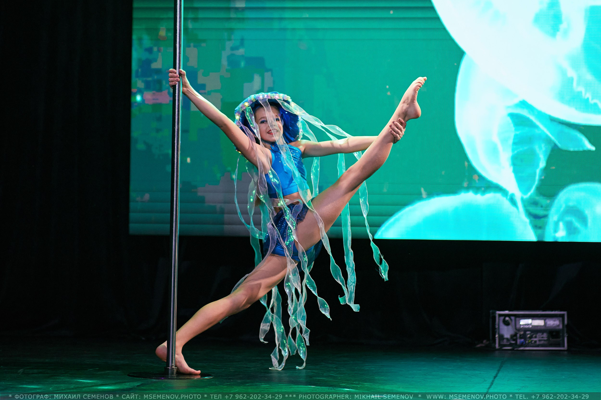 Анонс «SOUL POLE CHAMPIONSHIP IV». Photographer for business Mikhail Semenov. Aqua photo studio, photo school