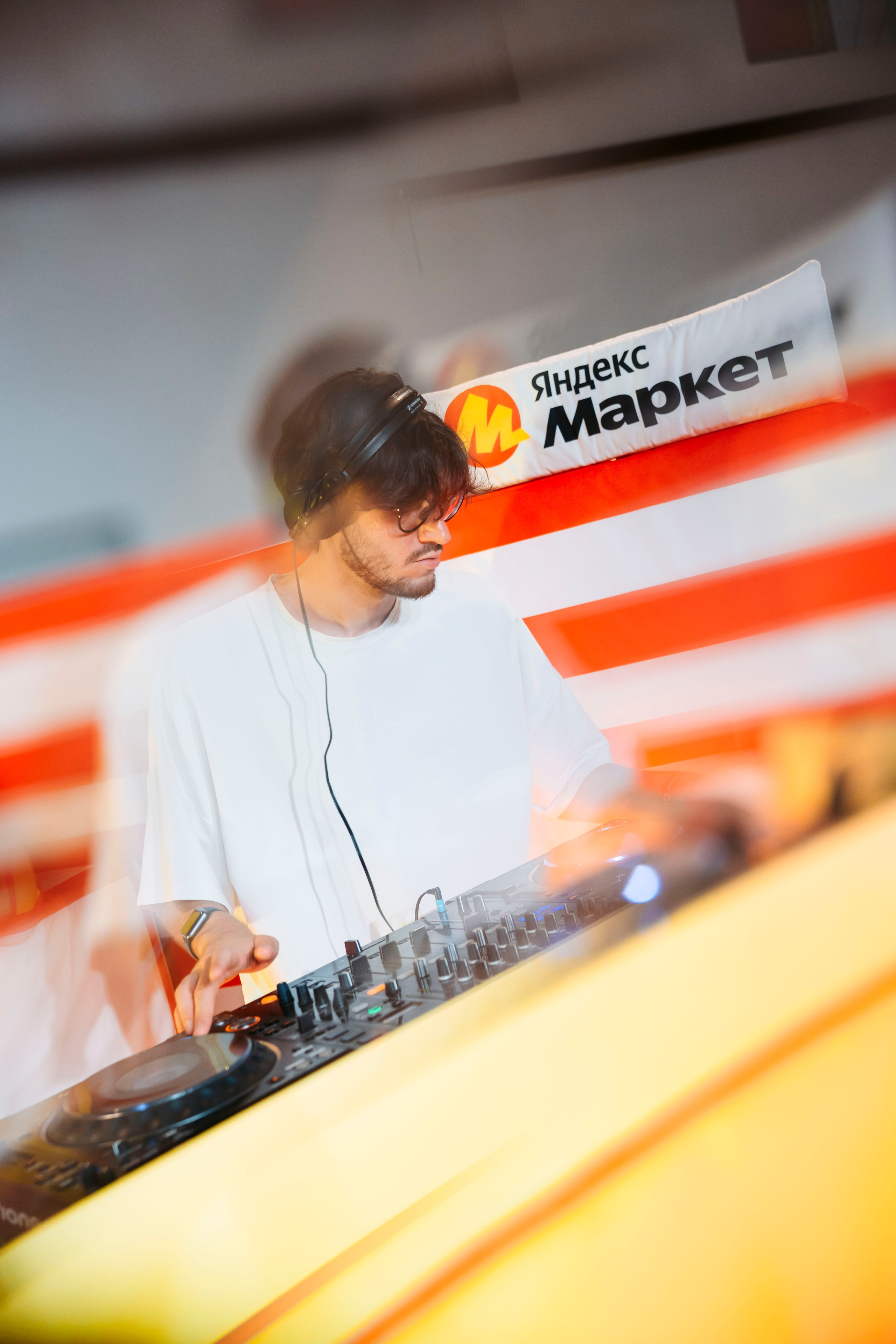 Маркет Маркета. Петербург / 2025. Саша Копылов, фотограф в Казани