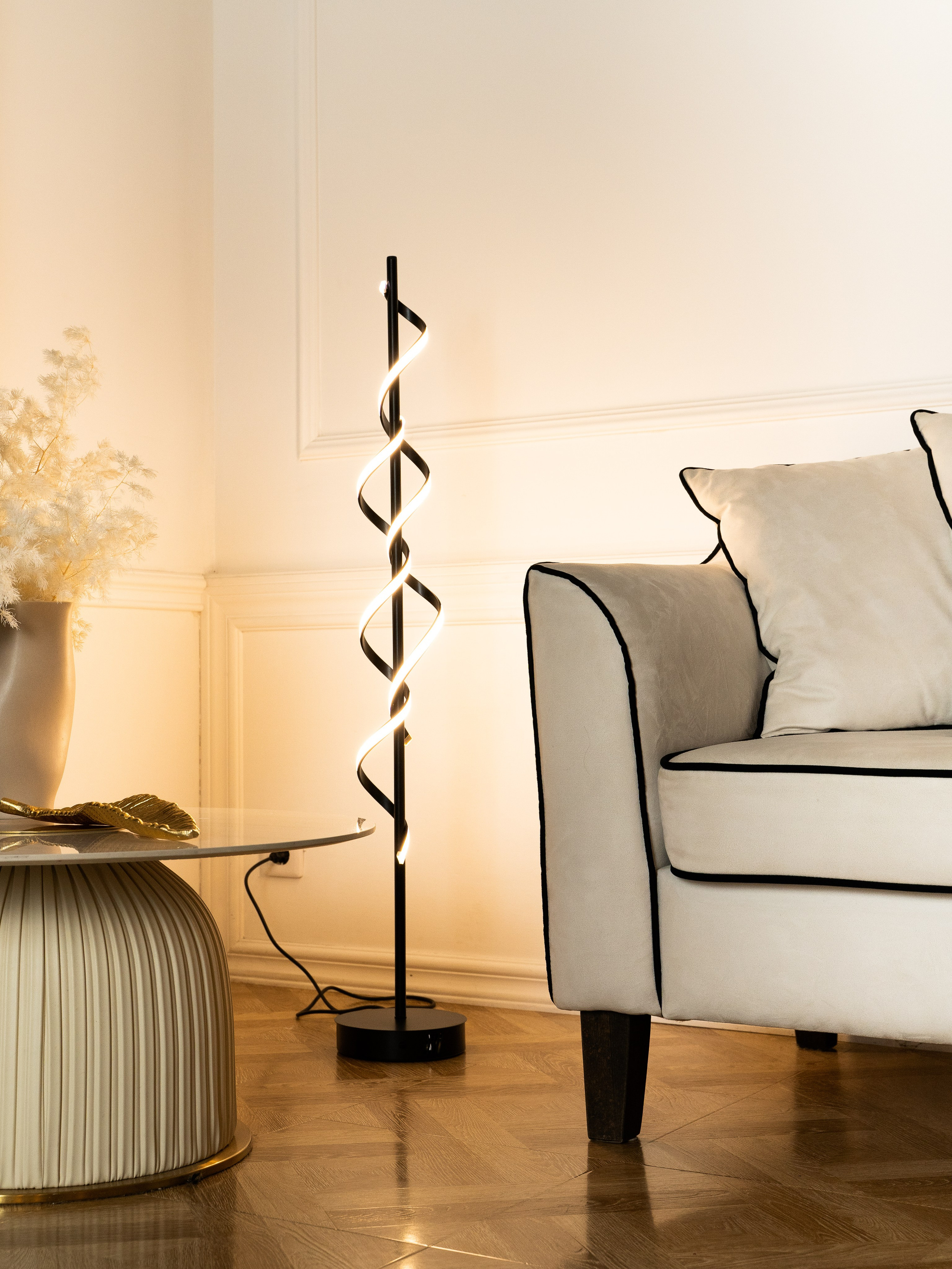 Настольные лампы. Фотограф для маркетплейсов Wildberries и Ozon | Предметная и фуд-съёмка, инфографика и видео для брендов — Анастасия Супрунова