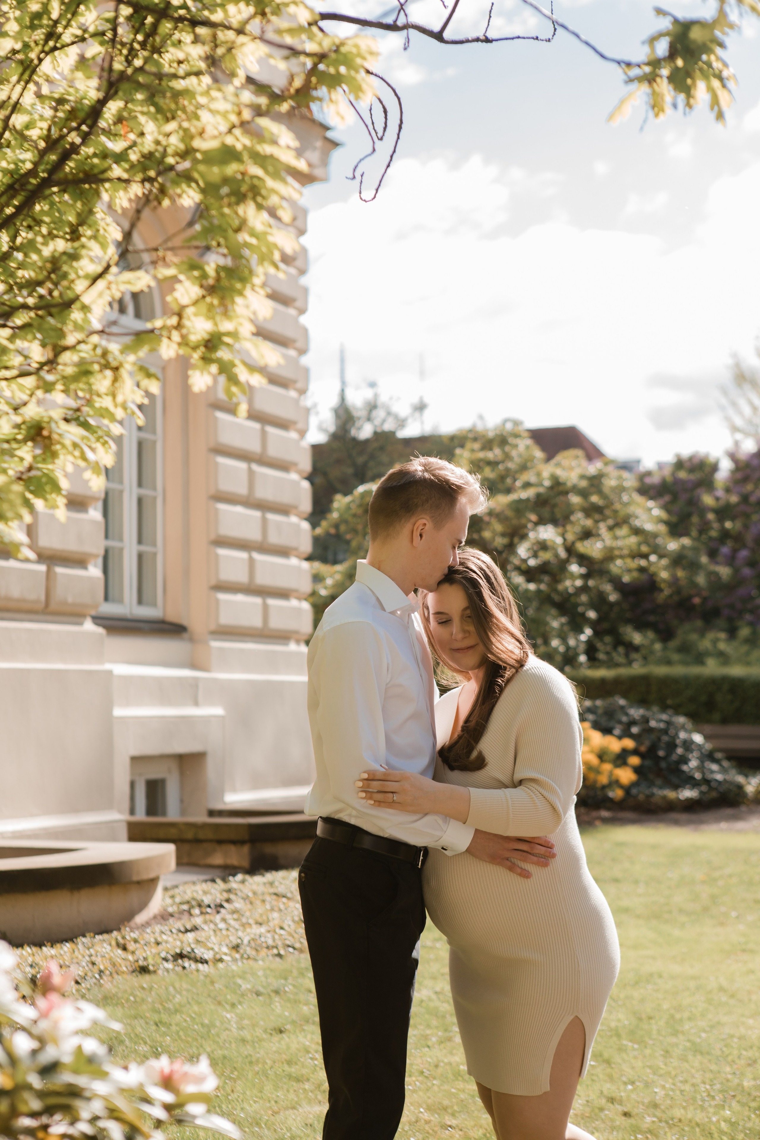Семейная фотосессия Андрея и Марии. Видеосъемка и фотосъемка свадеб. Фотограф и оператор на свадьбу. Видеосъемка подкастов, собственная видео-фотостудии. Предметная фотосъемка