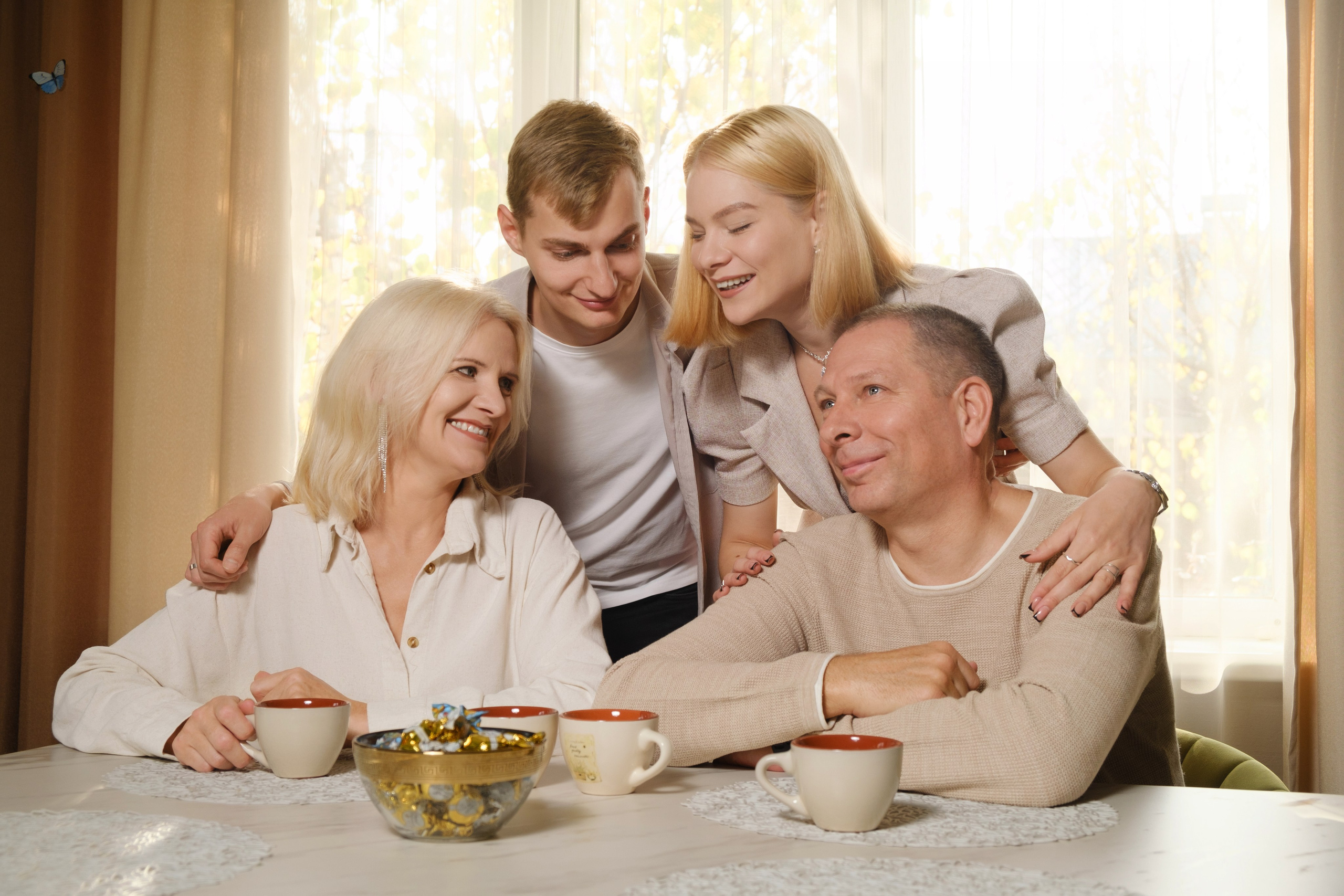 Разные фото семейные. Профессиональная фотосъемка в Крыму. Натуральные эмоции и живые кадры. Забронируйте дату прямо сейчас!