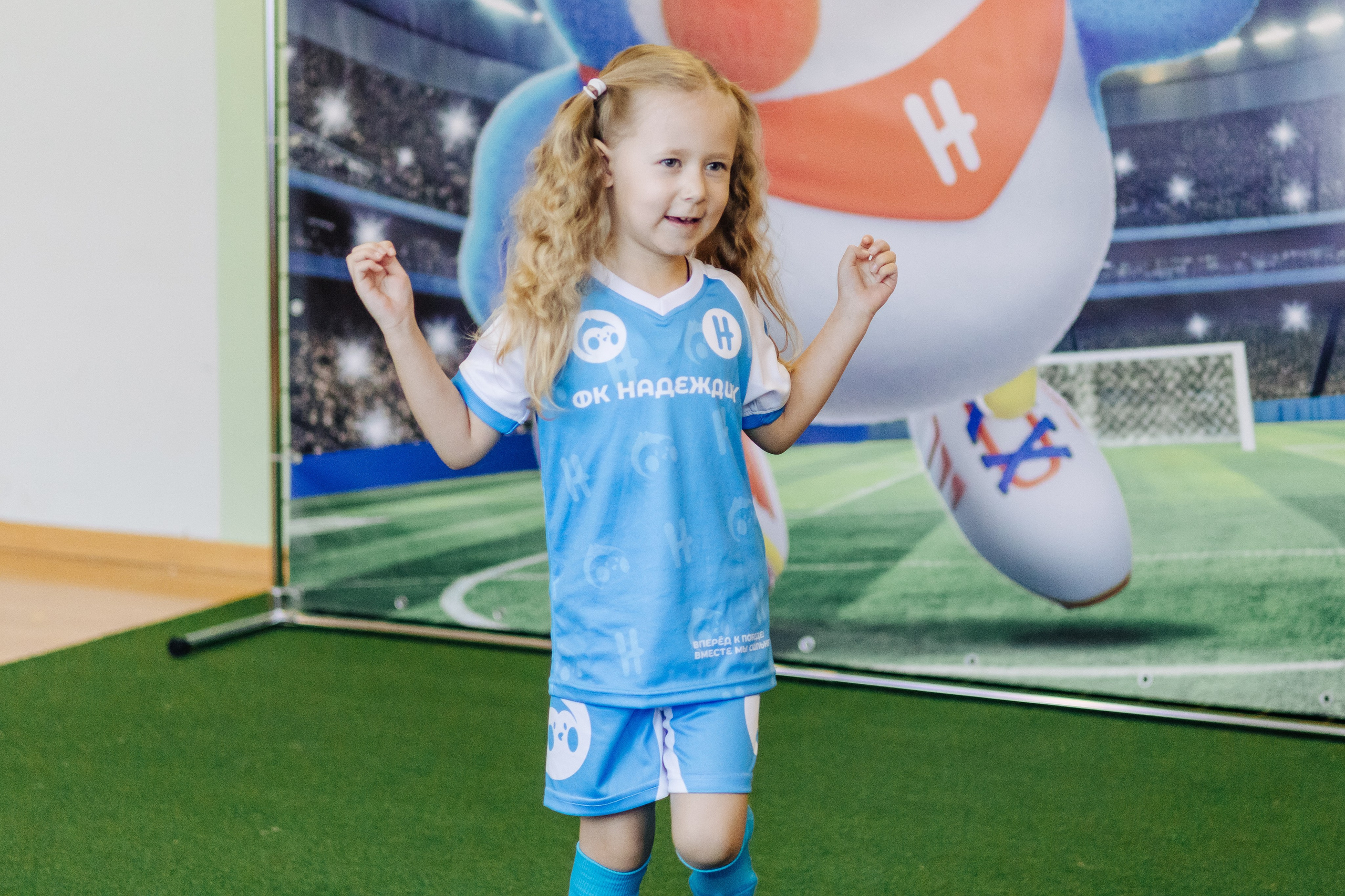 Фотосессия с кубком в детских садах г. Магнитогорска. Денис Прохоров Фотограф в г. Магнитогорск