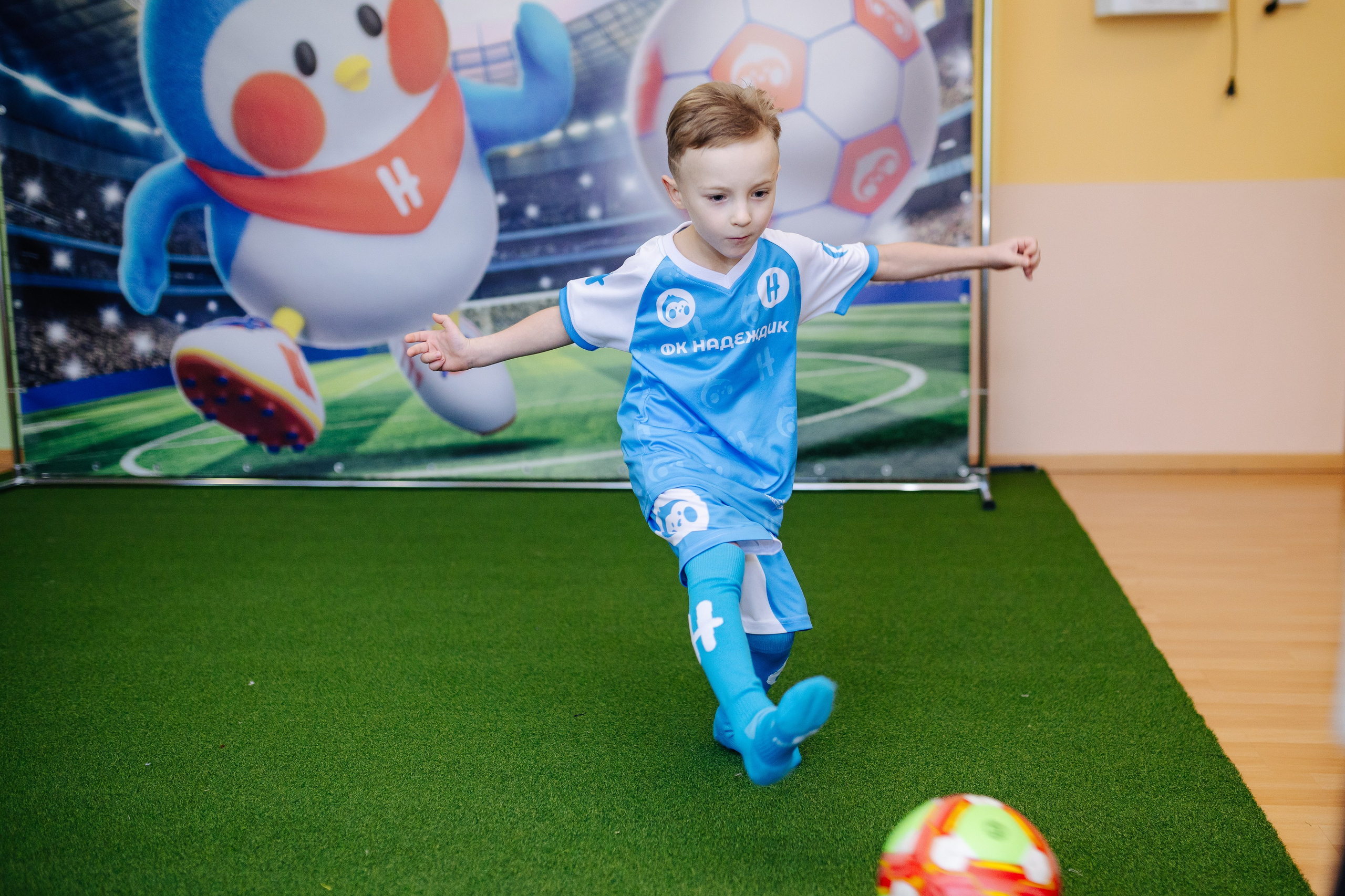 Фотосессия с кубком в детских садах г. Магнитогорска. Денис Прохоров Фотограф в г. Магнитогорск