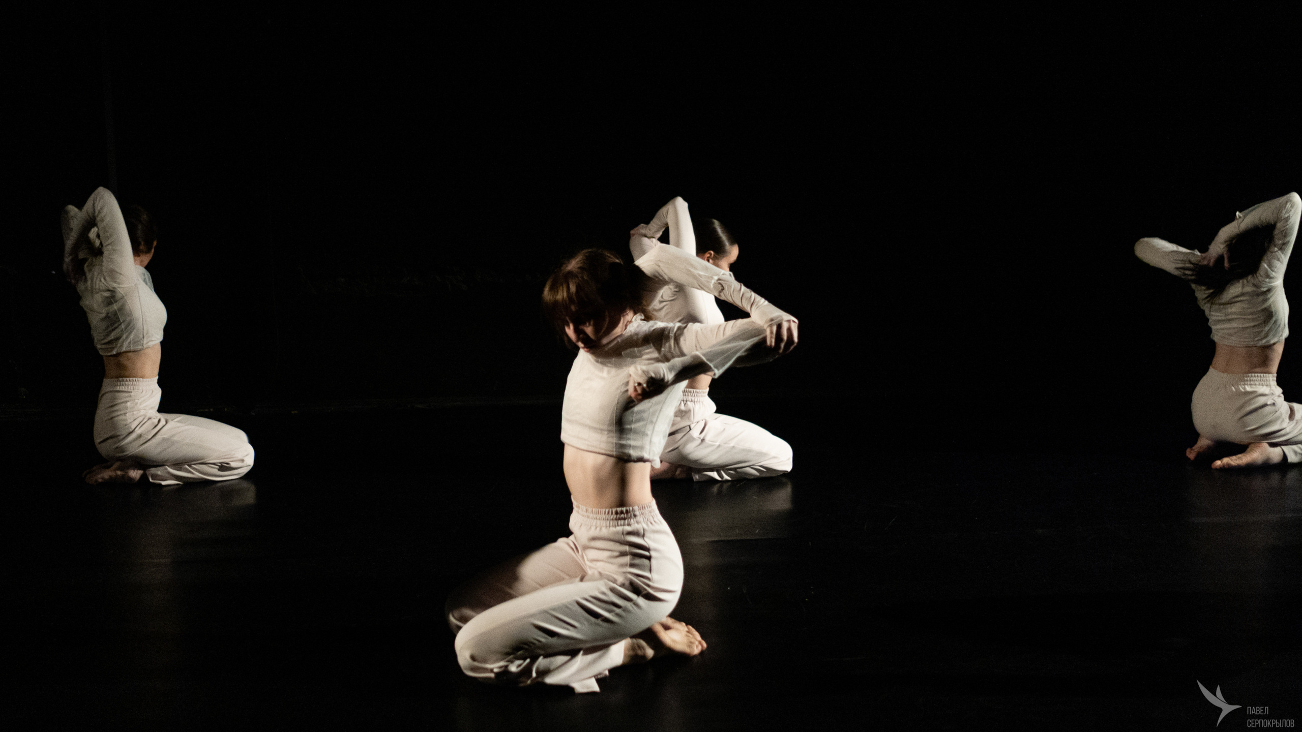 Пластический спектакль | Знакомство |. Репортажный фотограф в Казани Павел Серпокрылов