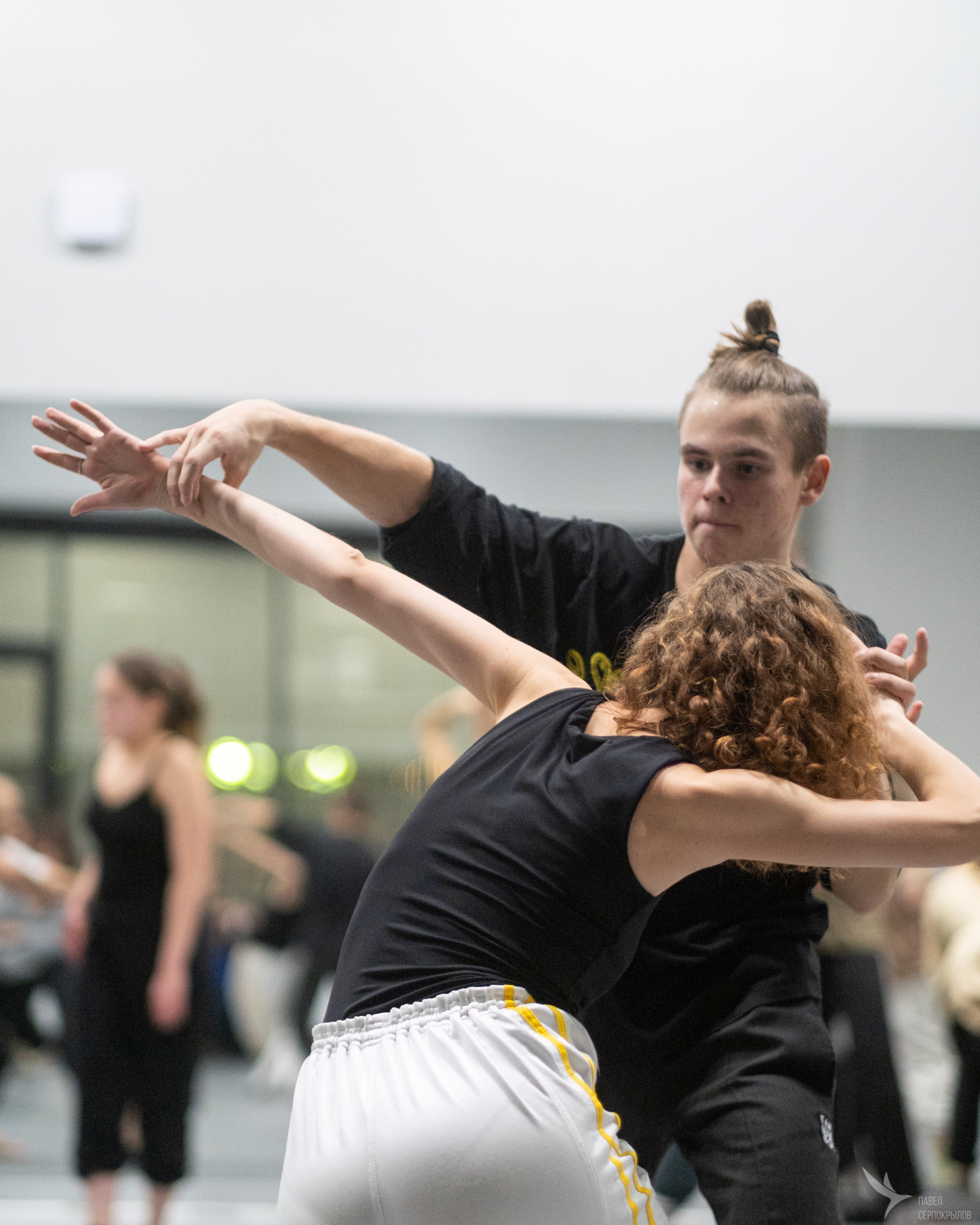 Подготовка к перфомансу WILDCHILD. Репортажный фотограф в Казани Павел Серпокрылов