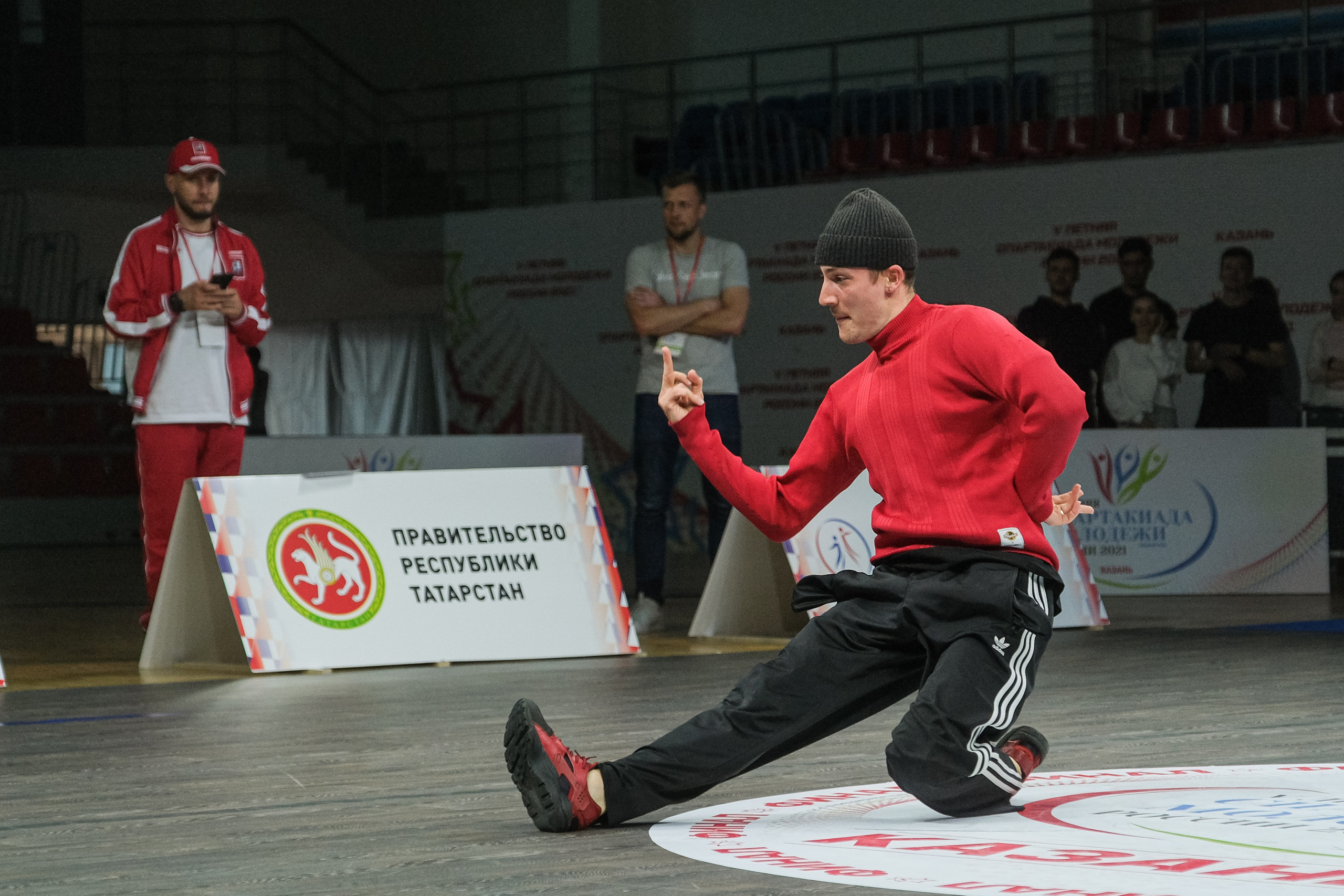 Фотосъемка брейкинга. Репортажный фотограф в Казани Павел Серпокрылов