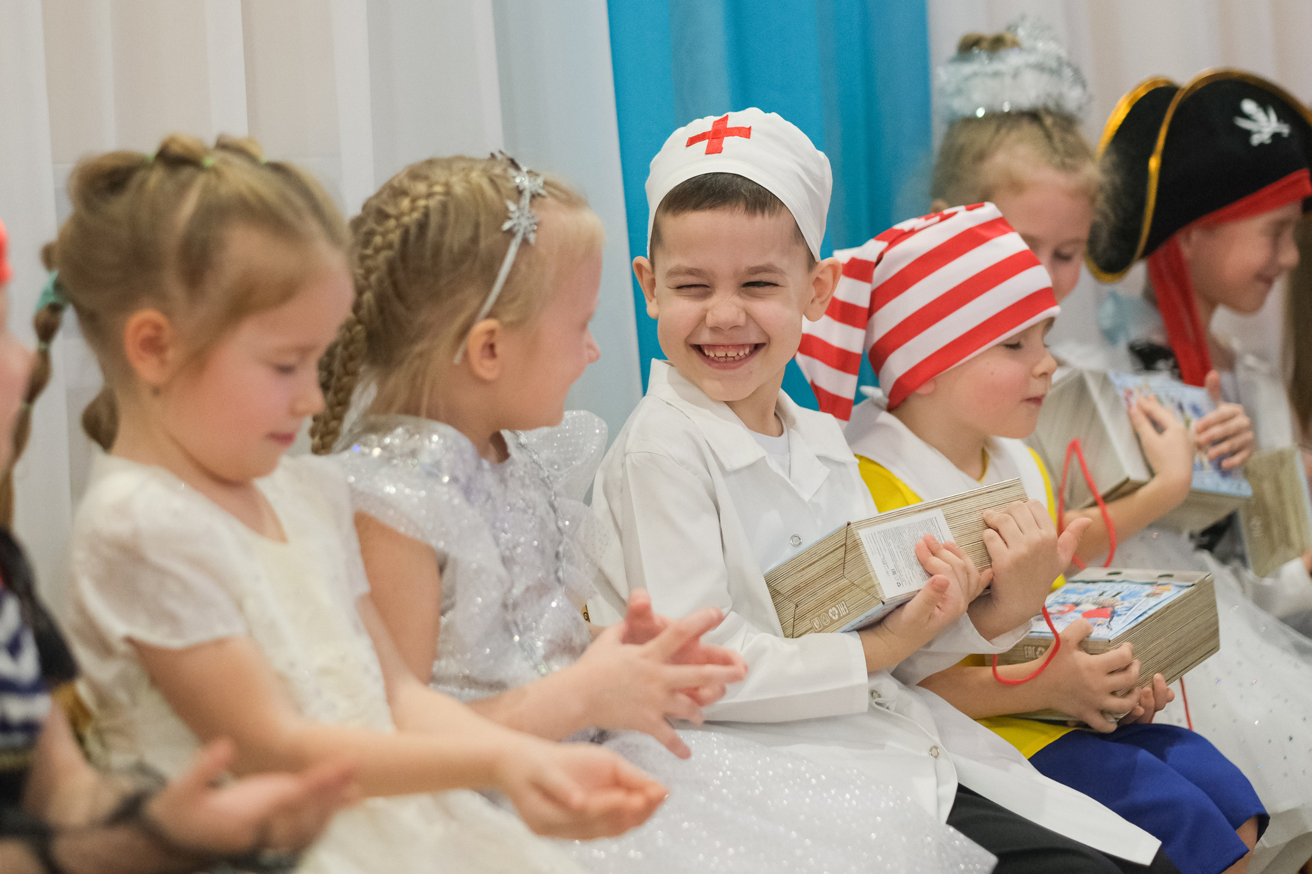 Фотограф на детские утренники. Репортажный фотограф в Казани Павел Серпокрылов